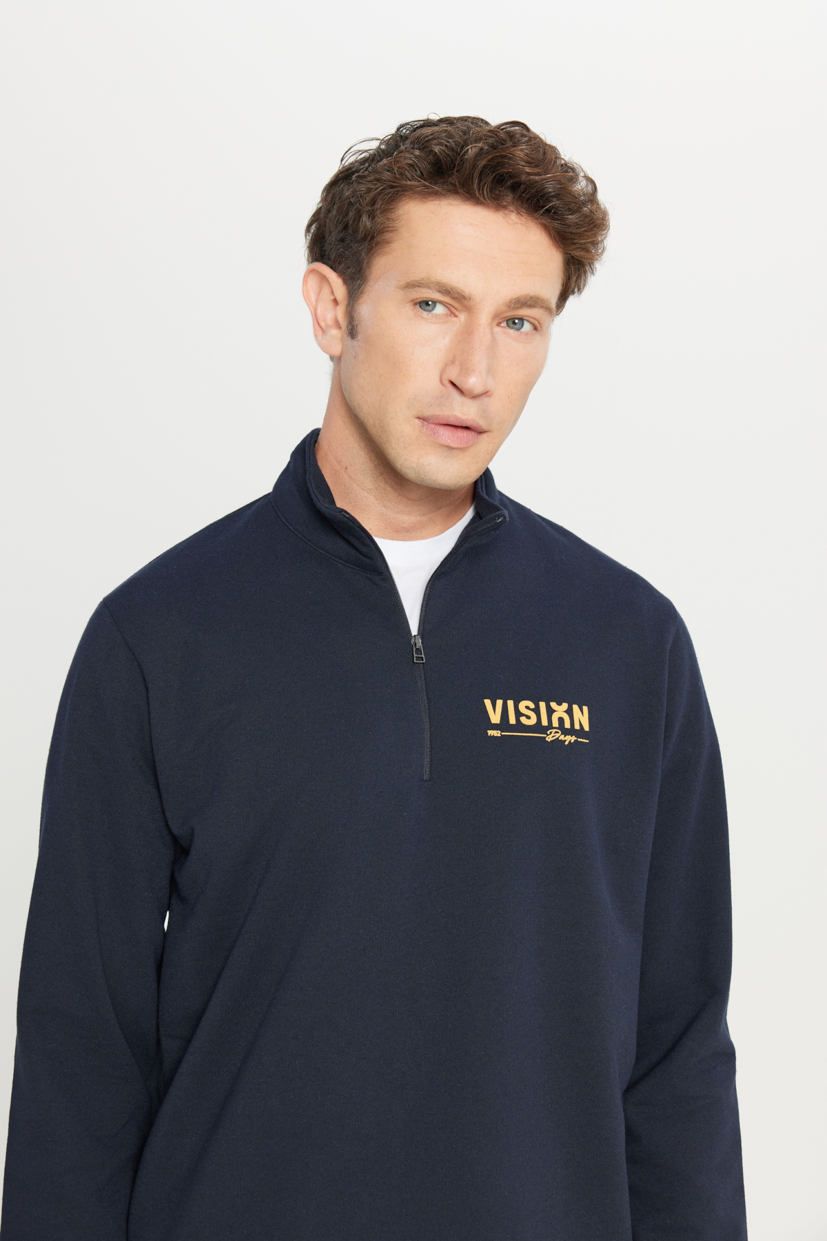 AC&Co / Altınyıldız Classics Erkek Lacivert 2 İplik Pamuklu Standart Fit Normal Kesim Bato Yaka Sweatshirt görsel 4