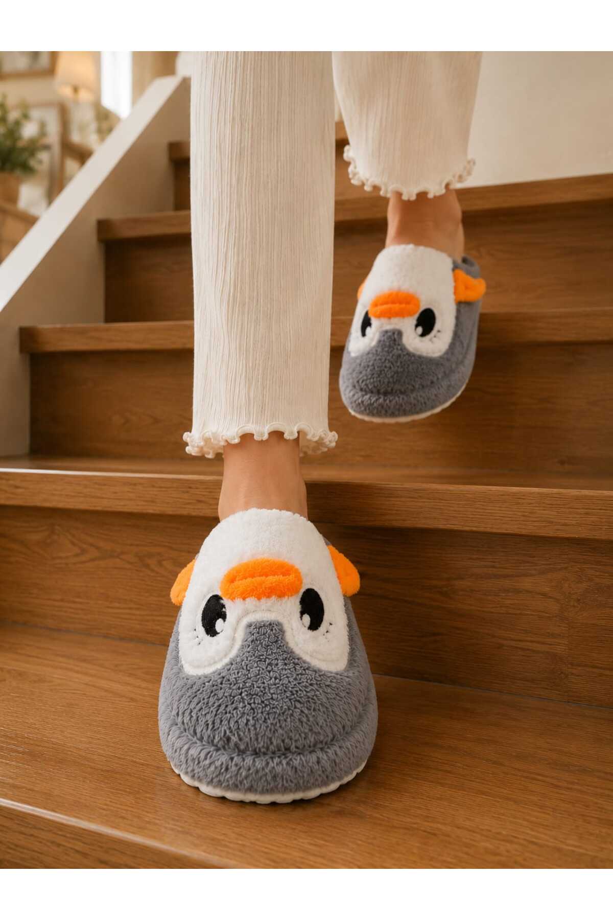 Slipcat Kadın Pelüş Penguen Figürlü Ev Terliği Sıcak Tutan Kışlık Panduf Terlik