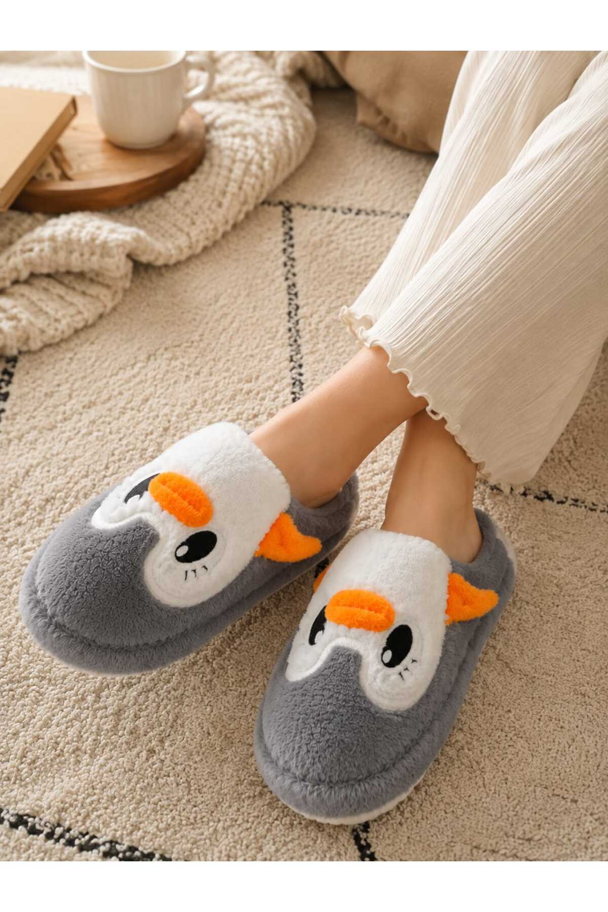 Slipcat Kadın Pelüş Penguen Figürlü Ev Terliği Sıcak Tutan Kışlık Panduf Terlik görsel 7