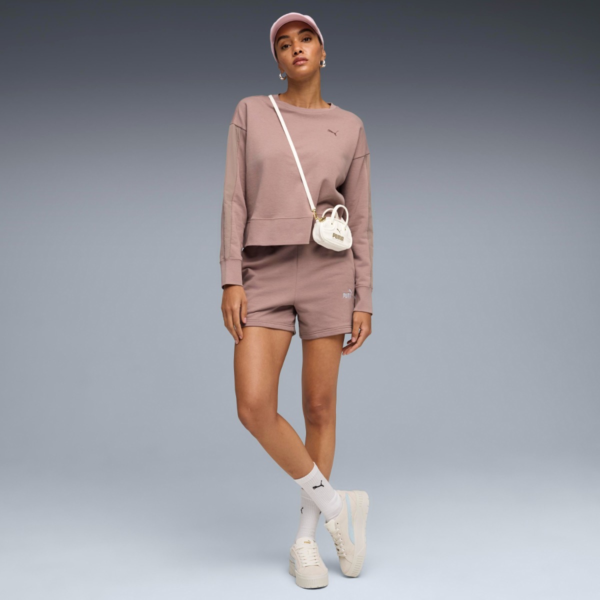 Puma Essentials No 1 Logo Kadın Pembe Şort görsel 3