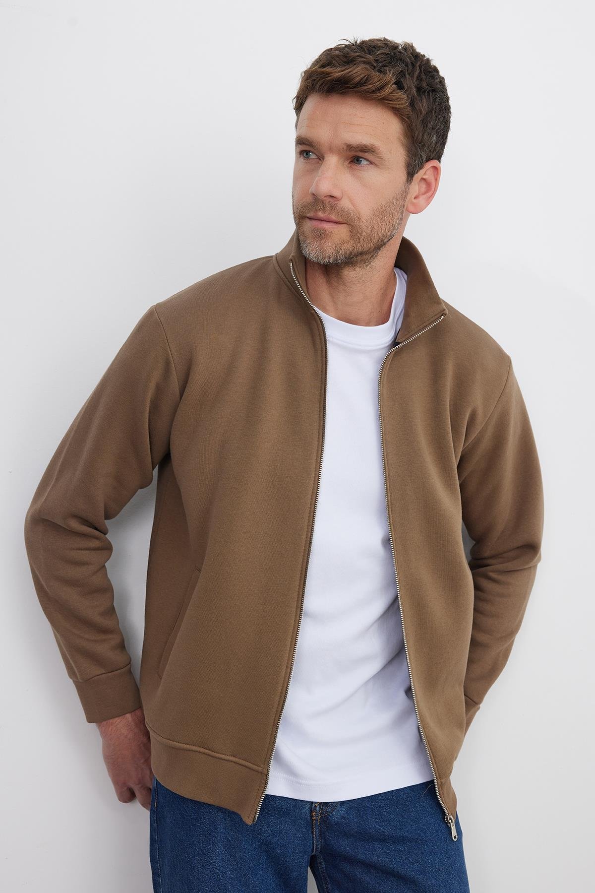 TUDORS Unisex Relax Fit Rahat Kesim Pamuklu 3 İplik İçi Polarlı Fermuarlı Kahverengi Cepli Sweatshirt Hırka