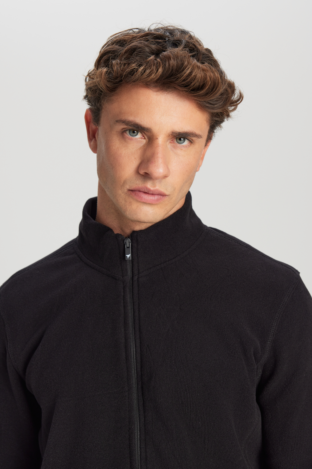 AC&Co / Altınyıldız Classics Erkek Siyah Anti-Pilling Tüylenme Yapmayan Standart Fit Bato Yaka Sweatshirt Polar Ceket görsel 4