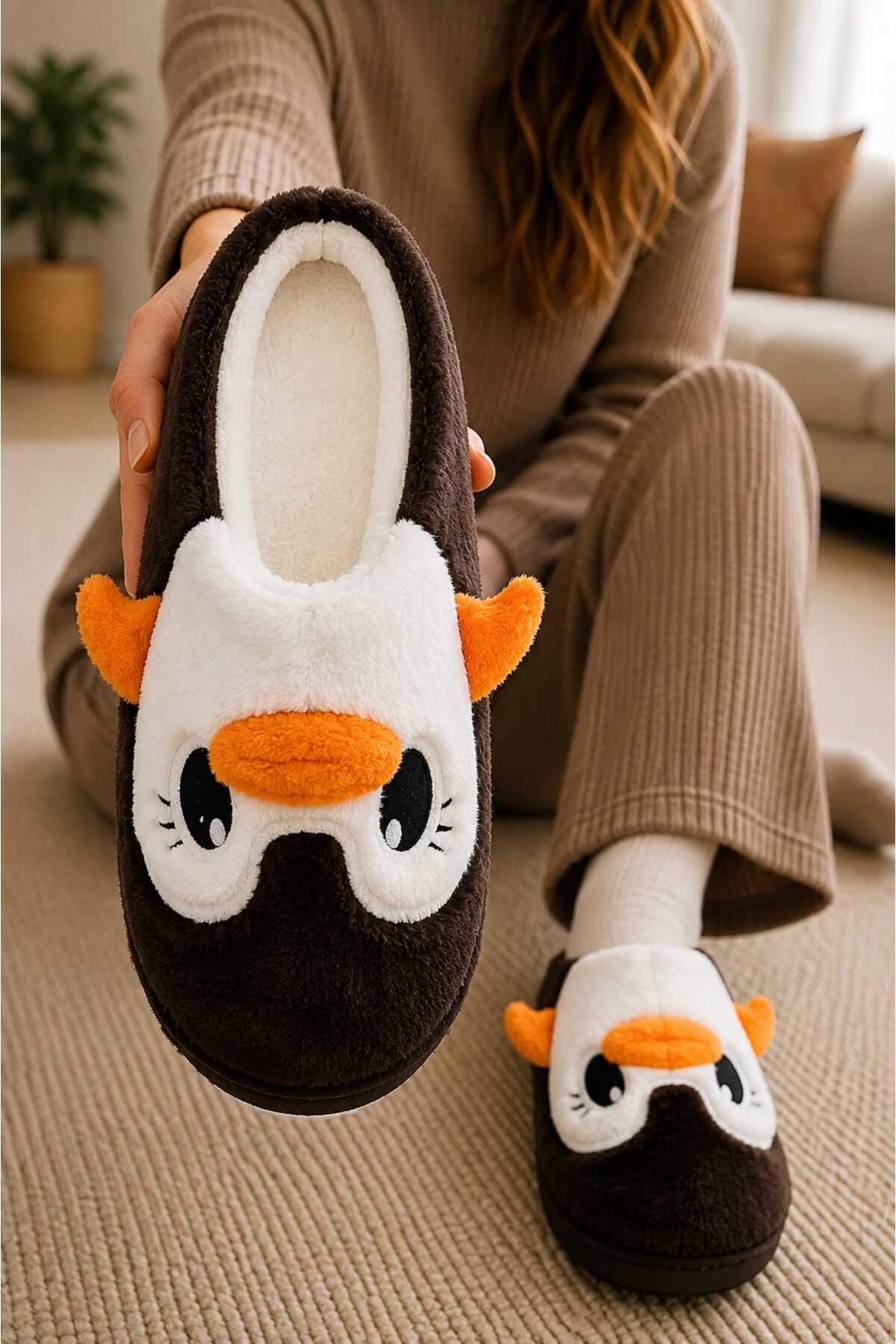 Slipcat Kadın Pelüş Penguen Figürlü Ev Terliği Sıcak Tutan Kışlık Panduf Terlik görsel 2