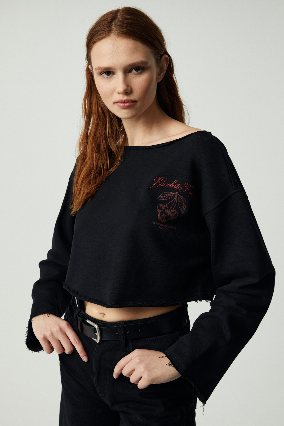 ETHIQUET CARIBOU Kadın Asimetrik Yakalı Şardonsuz Tek Omzu Açık Baskılı SİYAH Sweatshirt