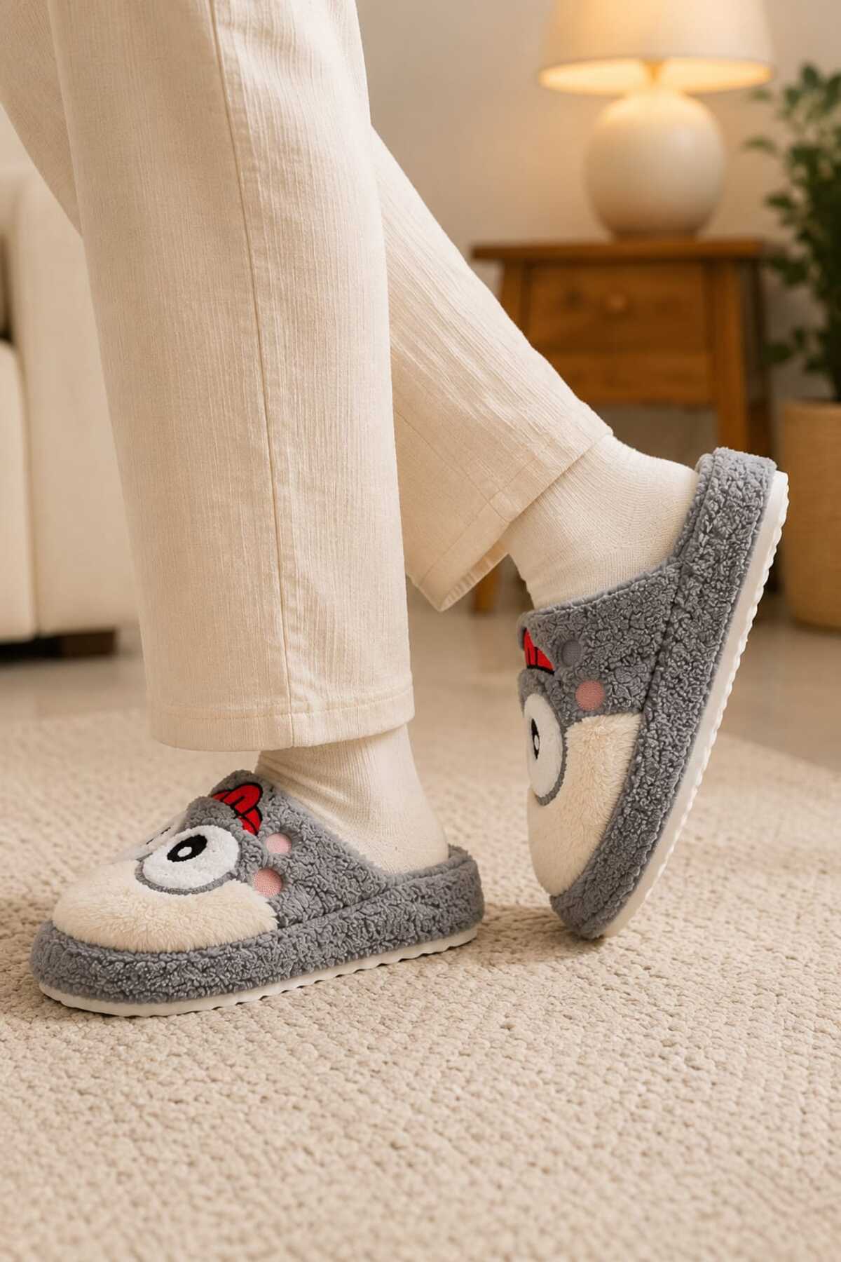 Slipcat Kadın Patlak Göz Kurbağa Figürlü, Sessiz Taban, Rahat, Pelüş Ev Terliği görsel 2