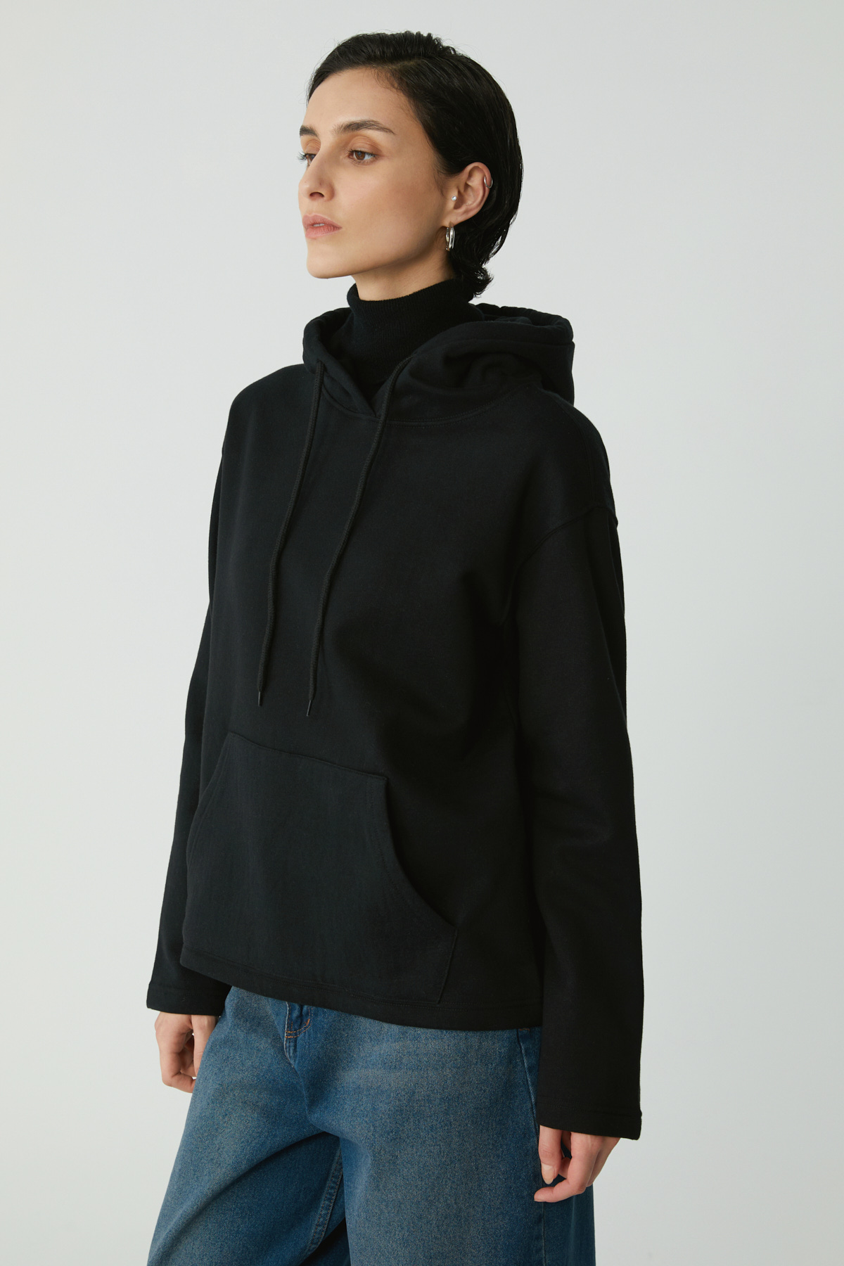 ETHIQUET PIPER Kadın Içi Polarlı Yumuşacık Comfort Fit Kapüşonlu Kanguru Cepli SİYAH Sweatshirt görsel 4