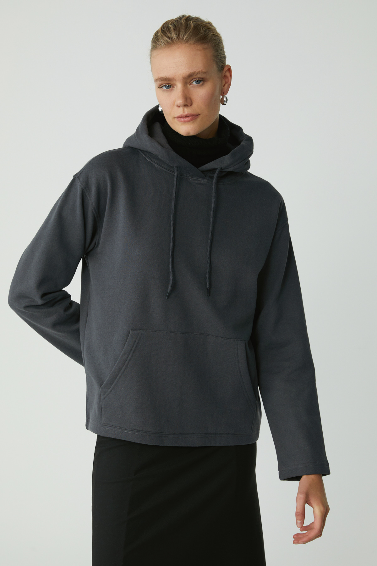 ETHIQUET PIPER Kadın Içi Polarlı Yumuşacık Comfort Fit Kapüşonlu Kanguru Cepli ANTRASİT Sweatshirt görsel 3