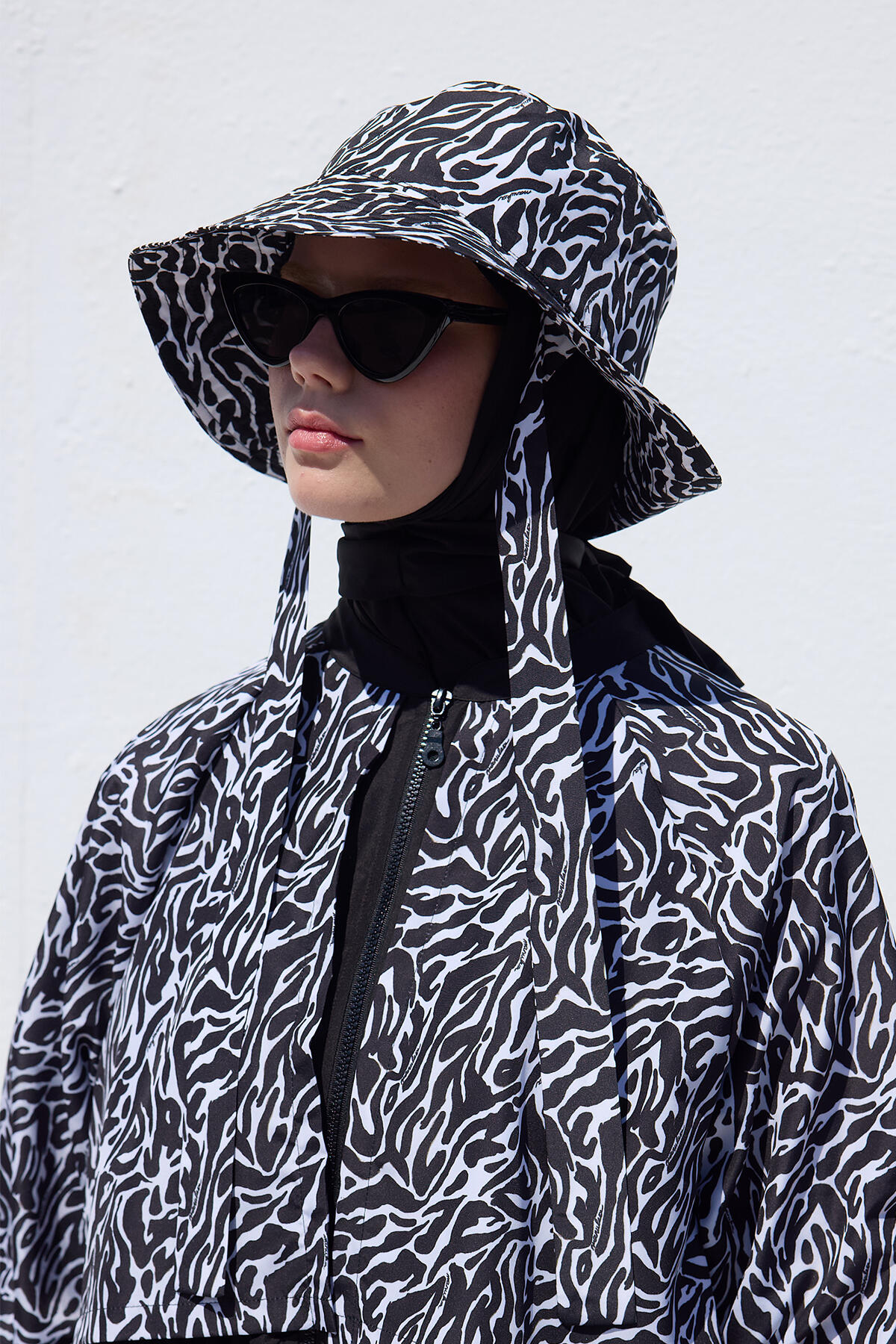 Manuka Bağlamalı Bucket Şapka Zebra görsel 2