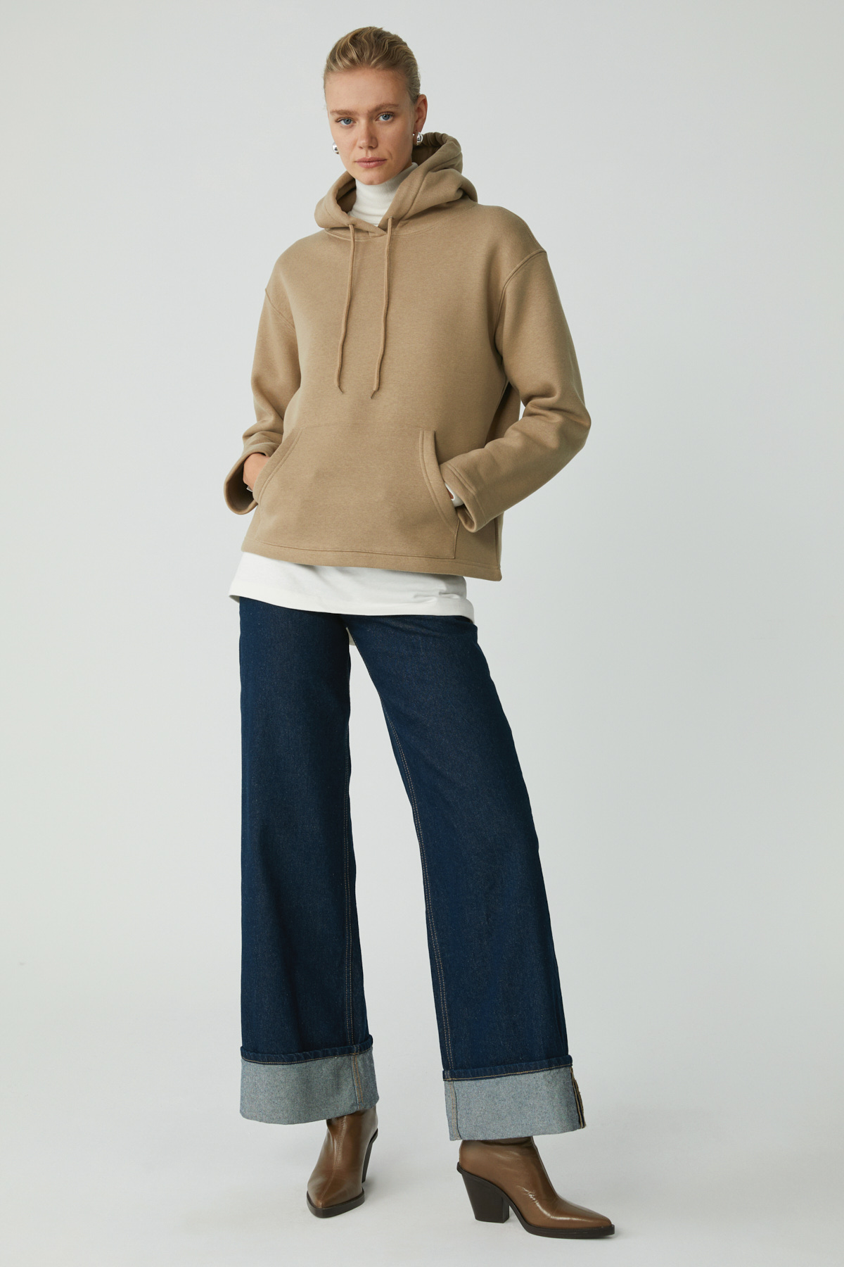 ETHIQUET PIPER Kadın Içi Polarlı Yumuşacık Comfort Fit Kapüşonlu Kanguru Cepli BEJ Sweatshirt görsel 2