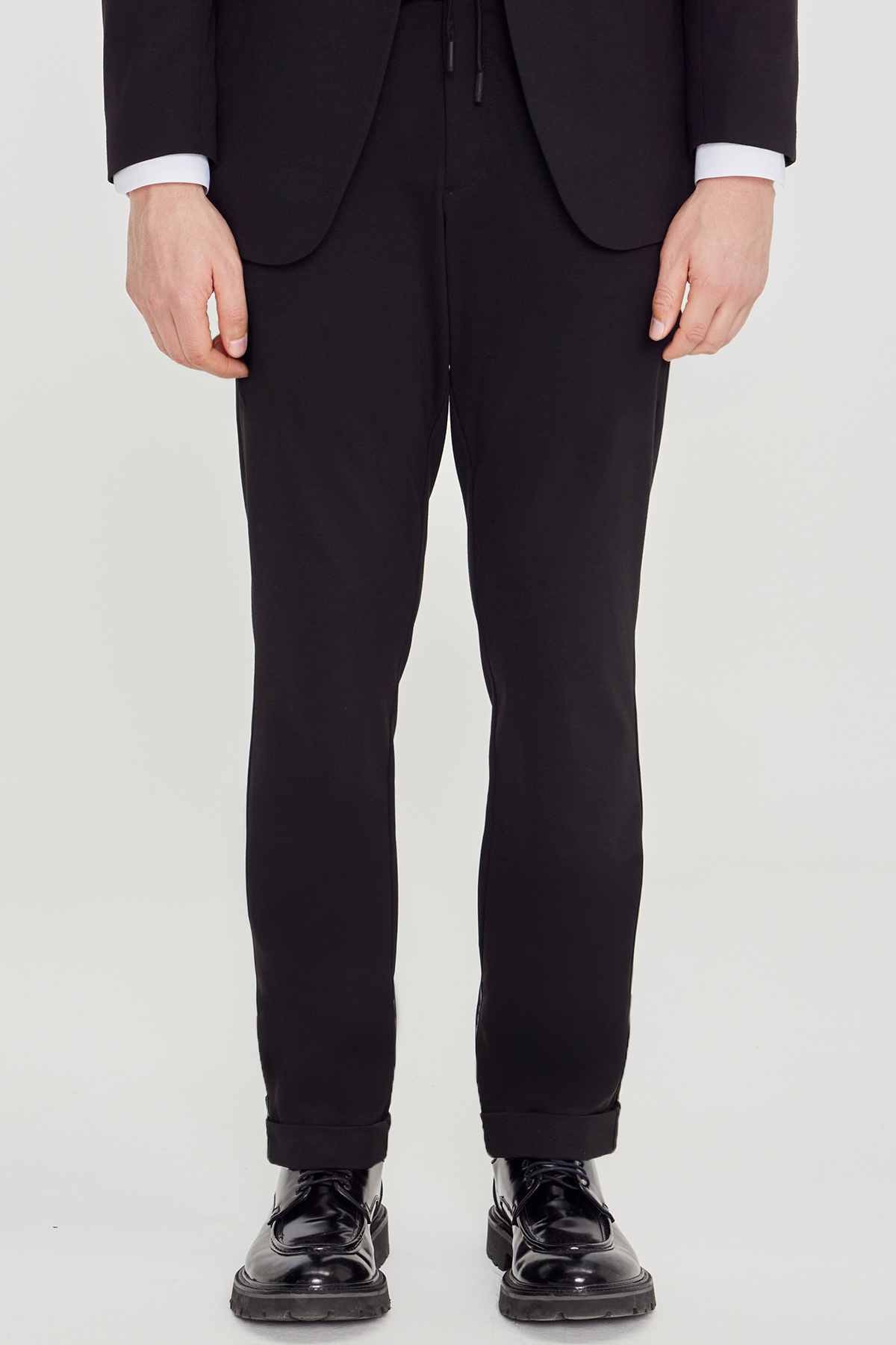 Altınyıldız Classics Erkek Siyah Slim Fit Kırlangıç Yaka Beli Bağlamalı Yan Cepli Takım Elbise görsel 5