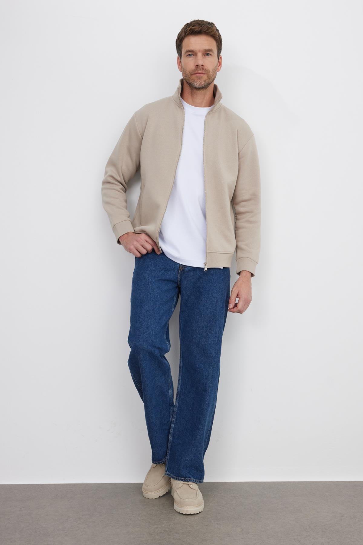 TUDORS Unisex Relax Fit Rahat Kesim Pamuklu İçi Polarlı Fermuarlı Taş Dik Yaka Flato Cepli Sweatshirt Hırka görsel 4