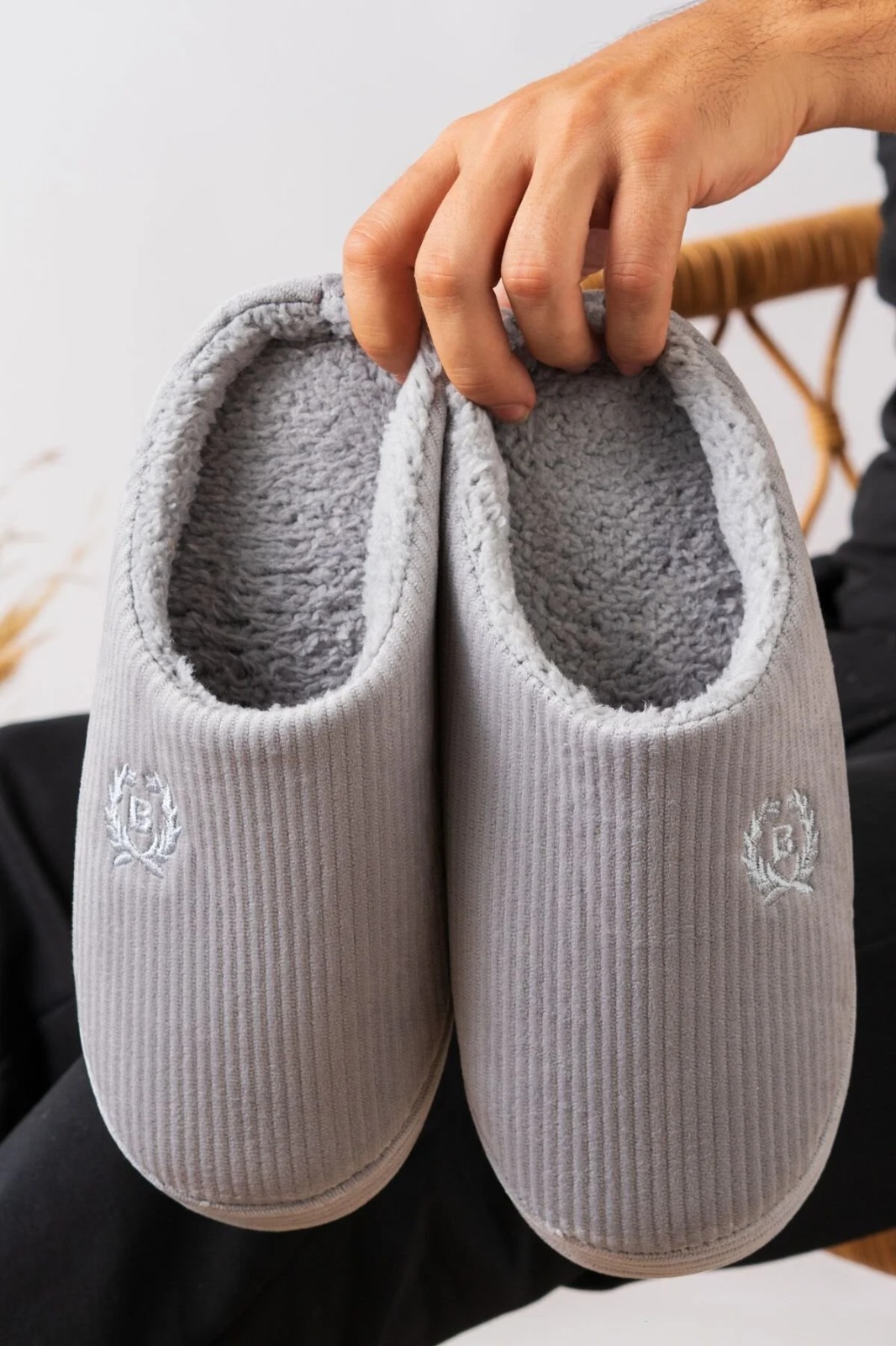 Slipcat Unisex Nakışlı Kadife Ev Terliği
