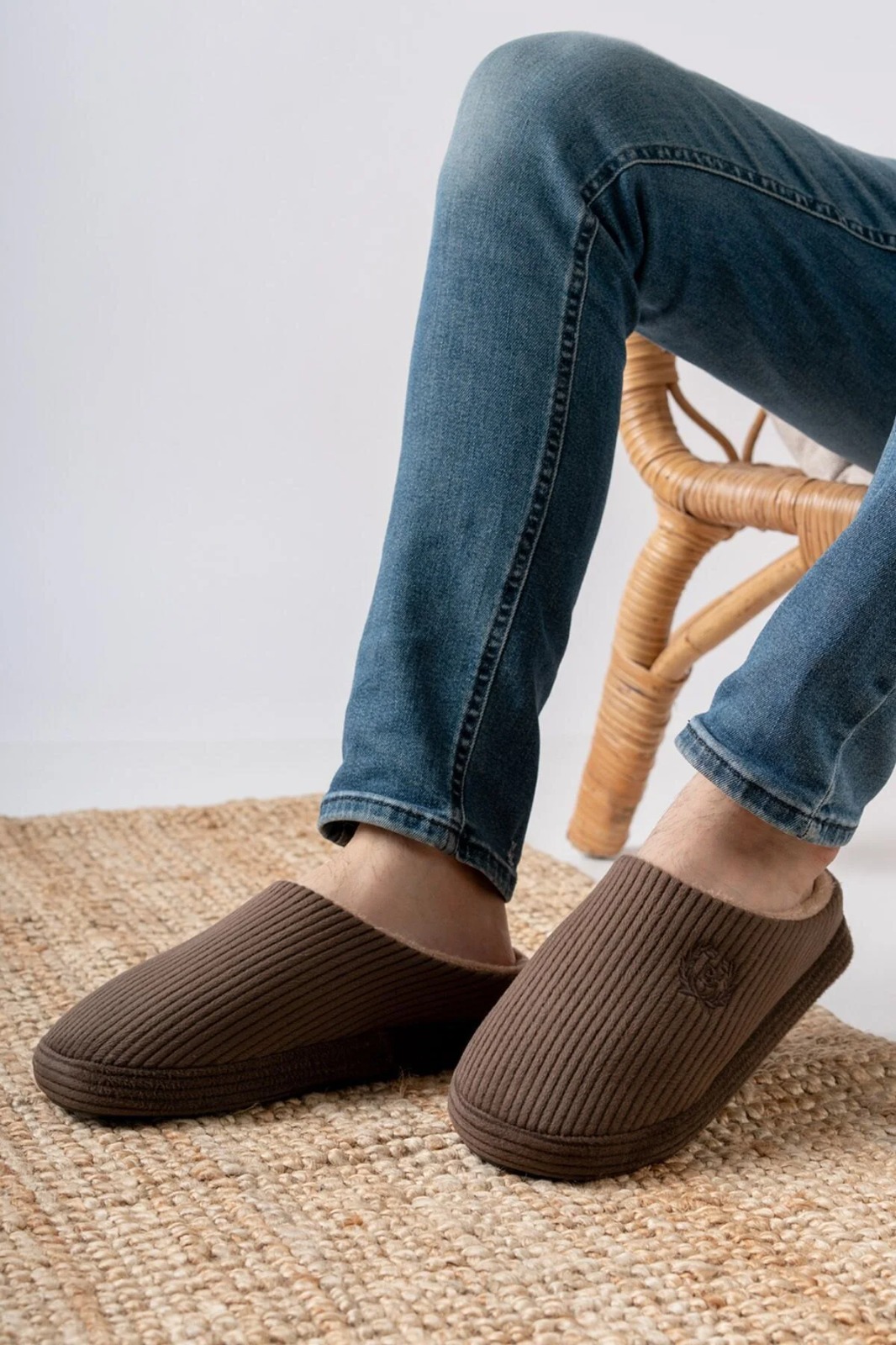 Slipcat Unisex Nakışlı Kadife Ev Terliği görsel 2