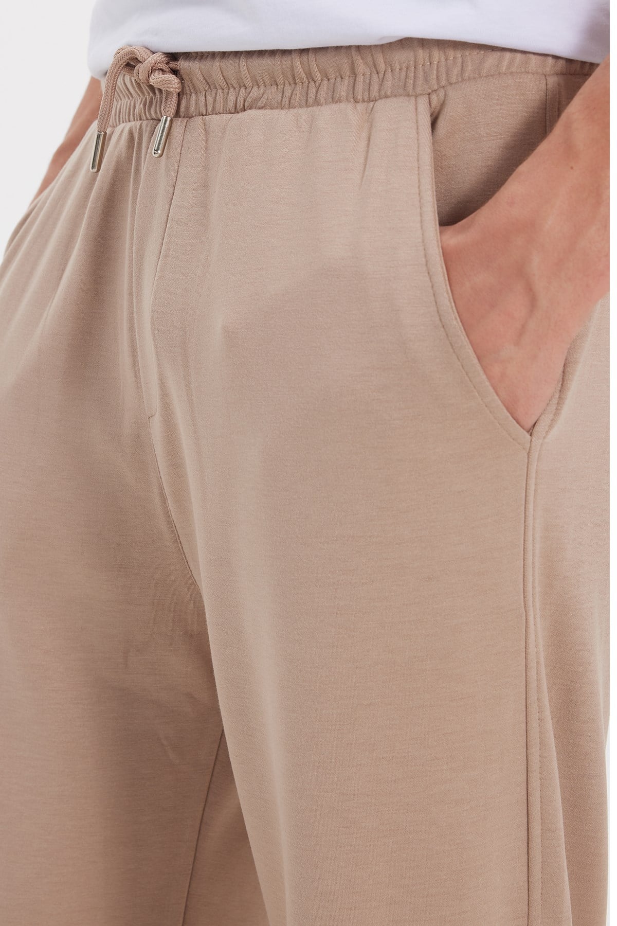 TUDORS Erkek Koyu Vizon Baggy Fit Rahat Kesim Modal Kumaş Soft Doku Beli Bağcıklı Yan Cepli Eşofman Altı görsel 5