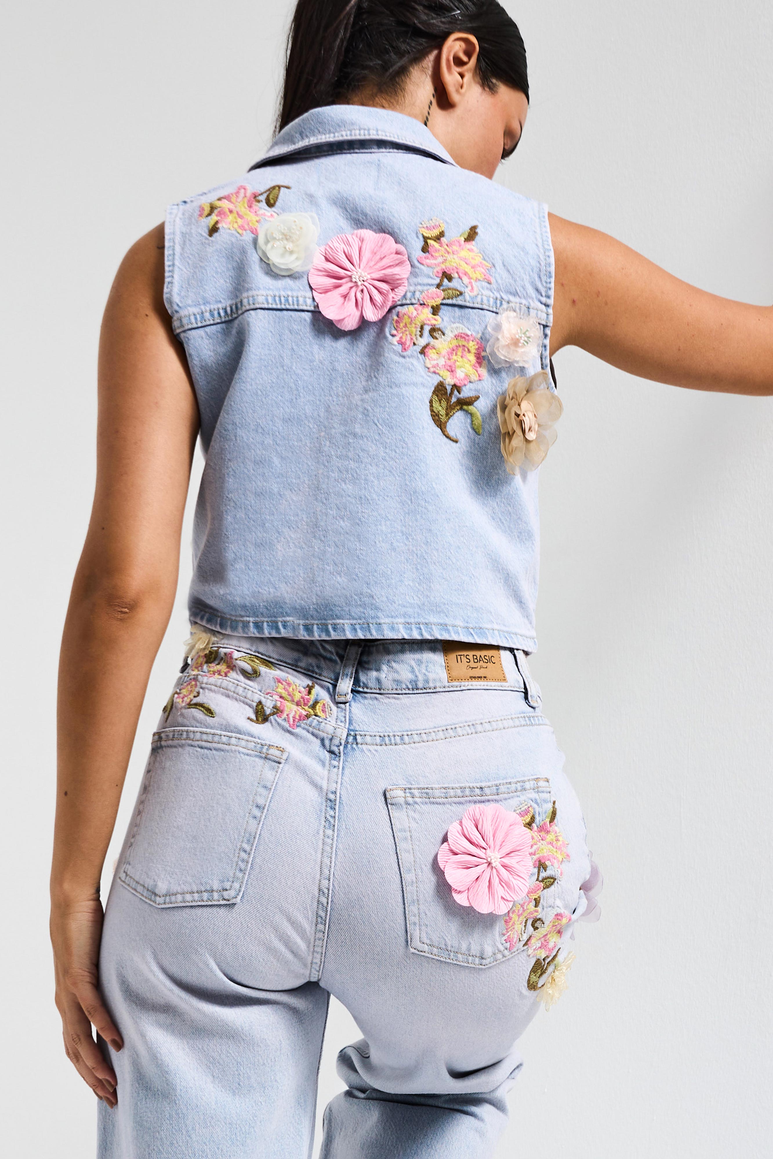 It's Basic Kadın Jean Rengi 3s6-89 Crop Fit Gül ve Nakış Detaylı Özel Tasarım Denim Yelek görsel 4