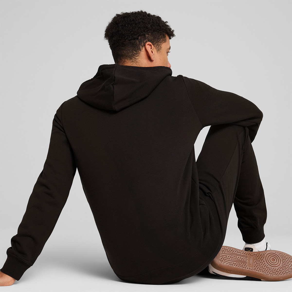 Puma Essentials Siyah Kapüşonlu Erkek Fermuarlı Sweatshirt Hırka görsel 3