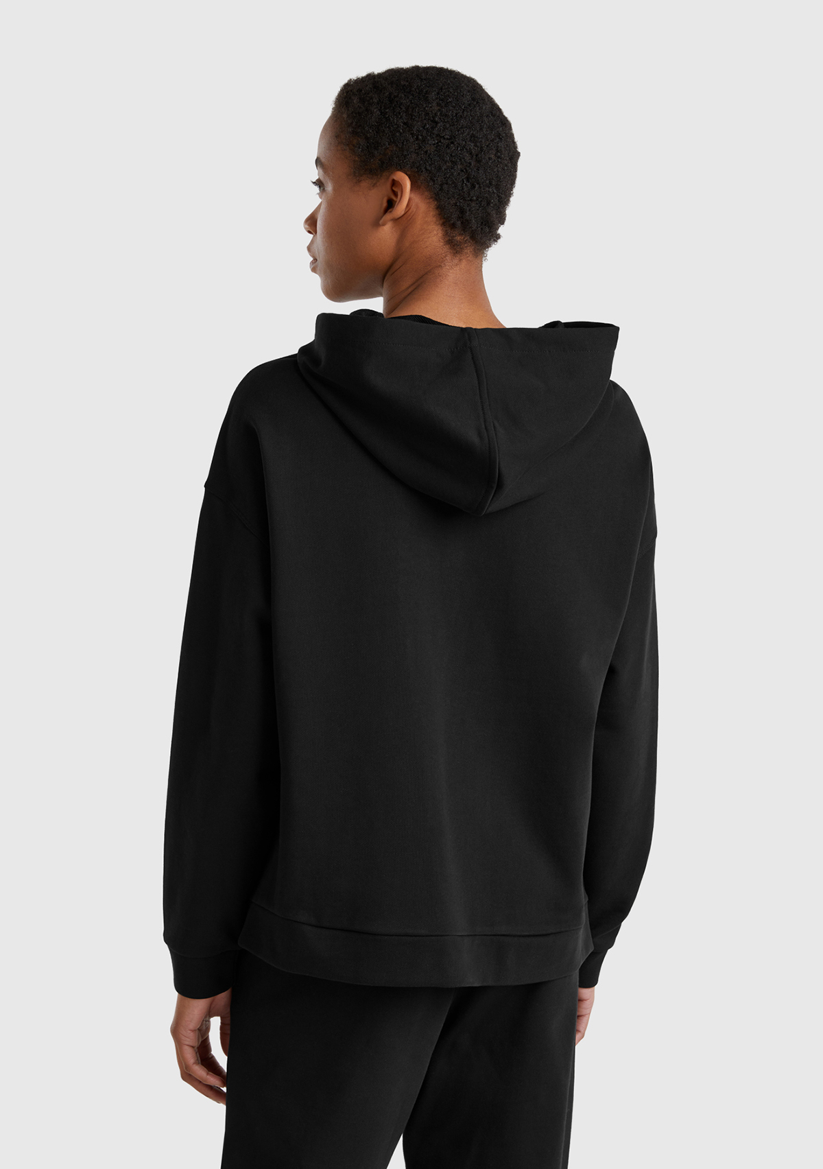 United Colors Of Benetton Kadın Siyah Logo Baskı Detaylı Kapüşonlu Relax Fit Sweatshirt görsel 3