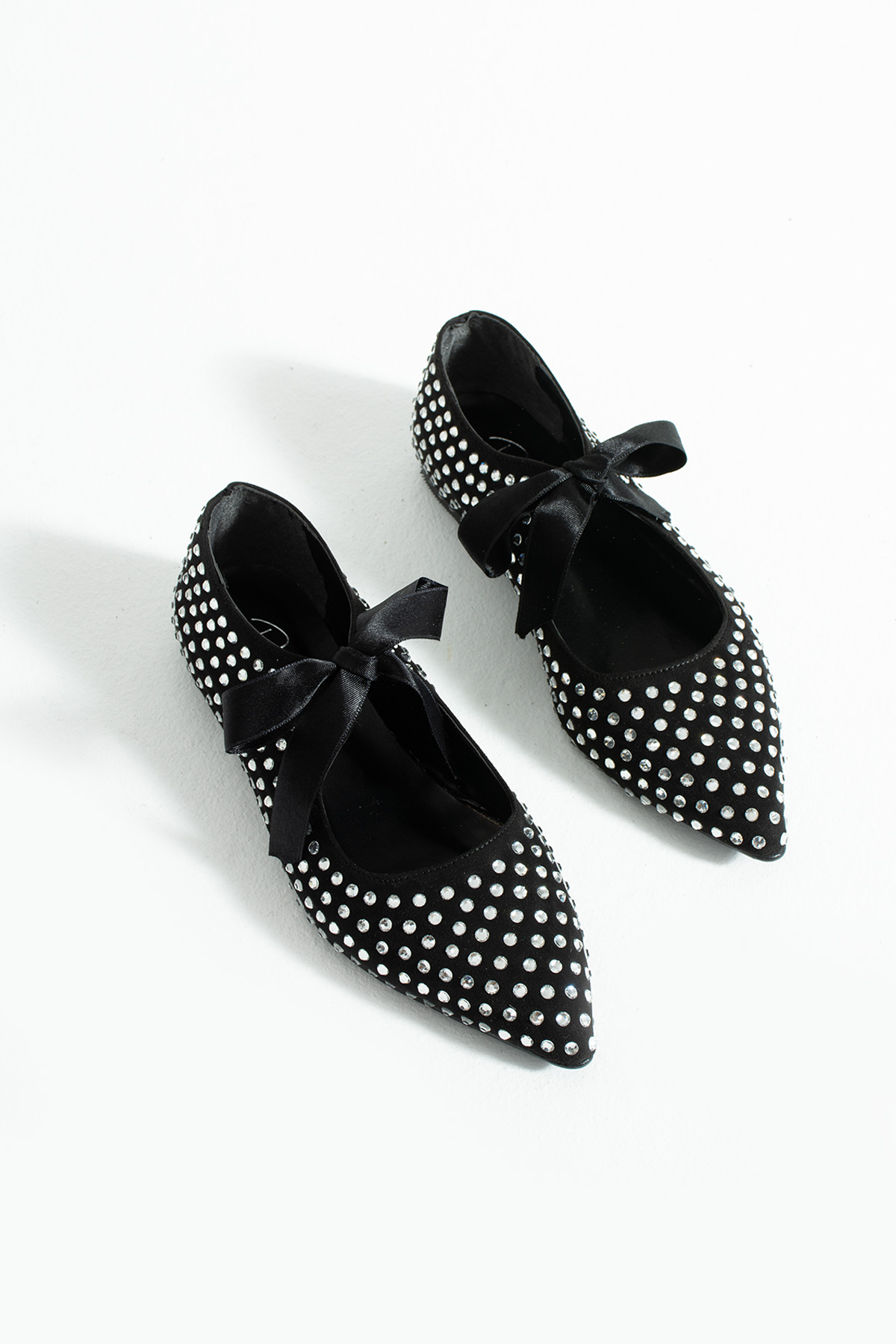 DUXAL SHOES Nina Siyah Sivri Burun Taşlı Kurdele Detaylı Kadın Babet