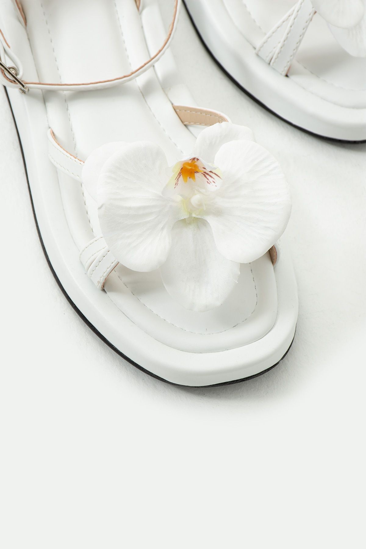DUXAL SHOES Daisy Bej Çiçek Detaylı Kadın Sandalet görsel 5