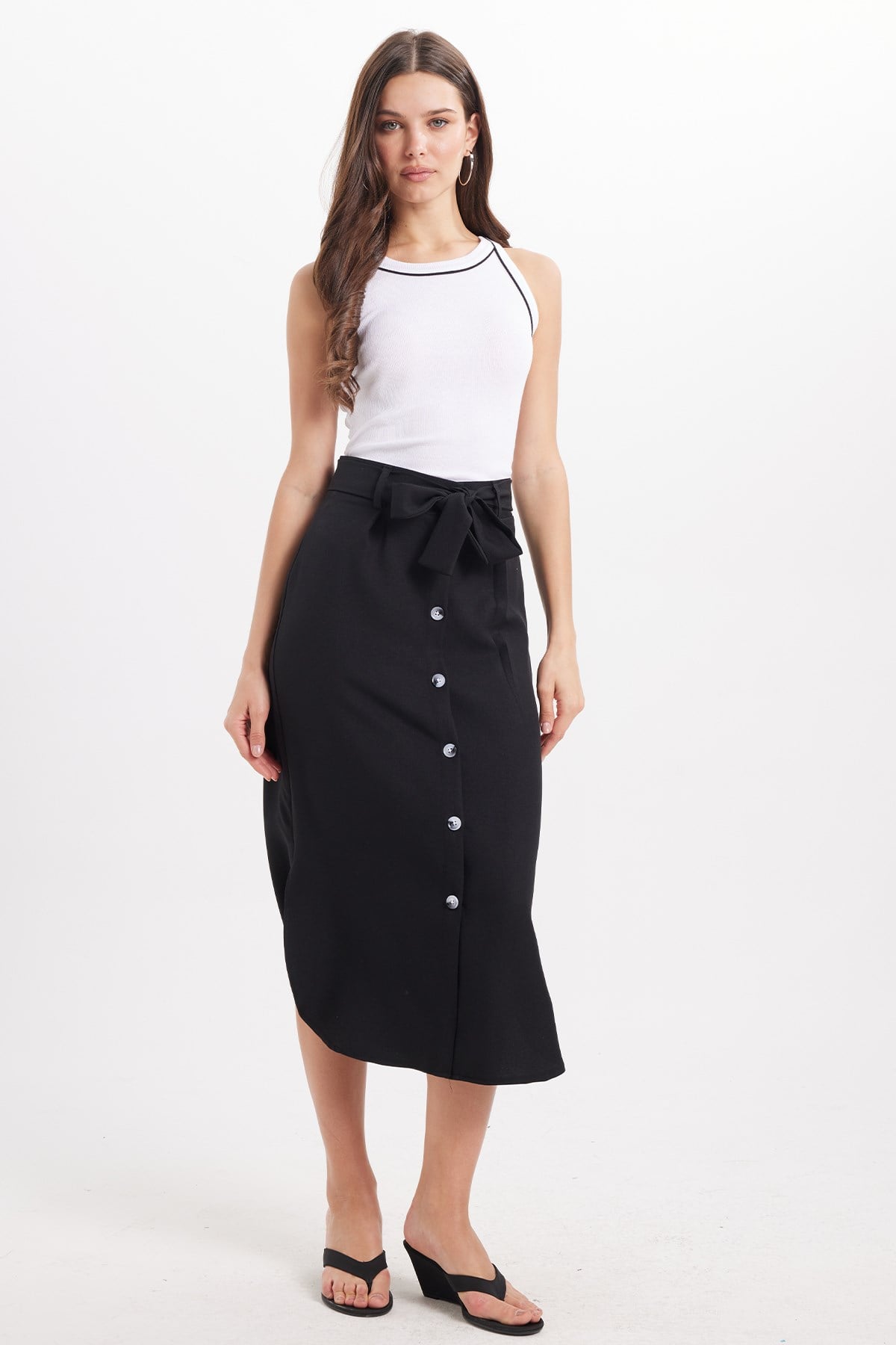 TUDORS Kadın Slim Fit Dar Kesim Pamuklu Askılı Bisiklet Yaka Biyeli Beyaz Crop Atlet görsel 2