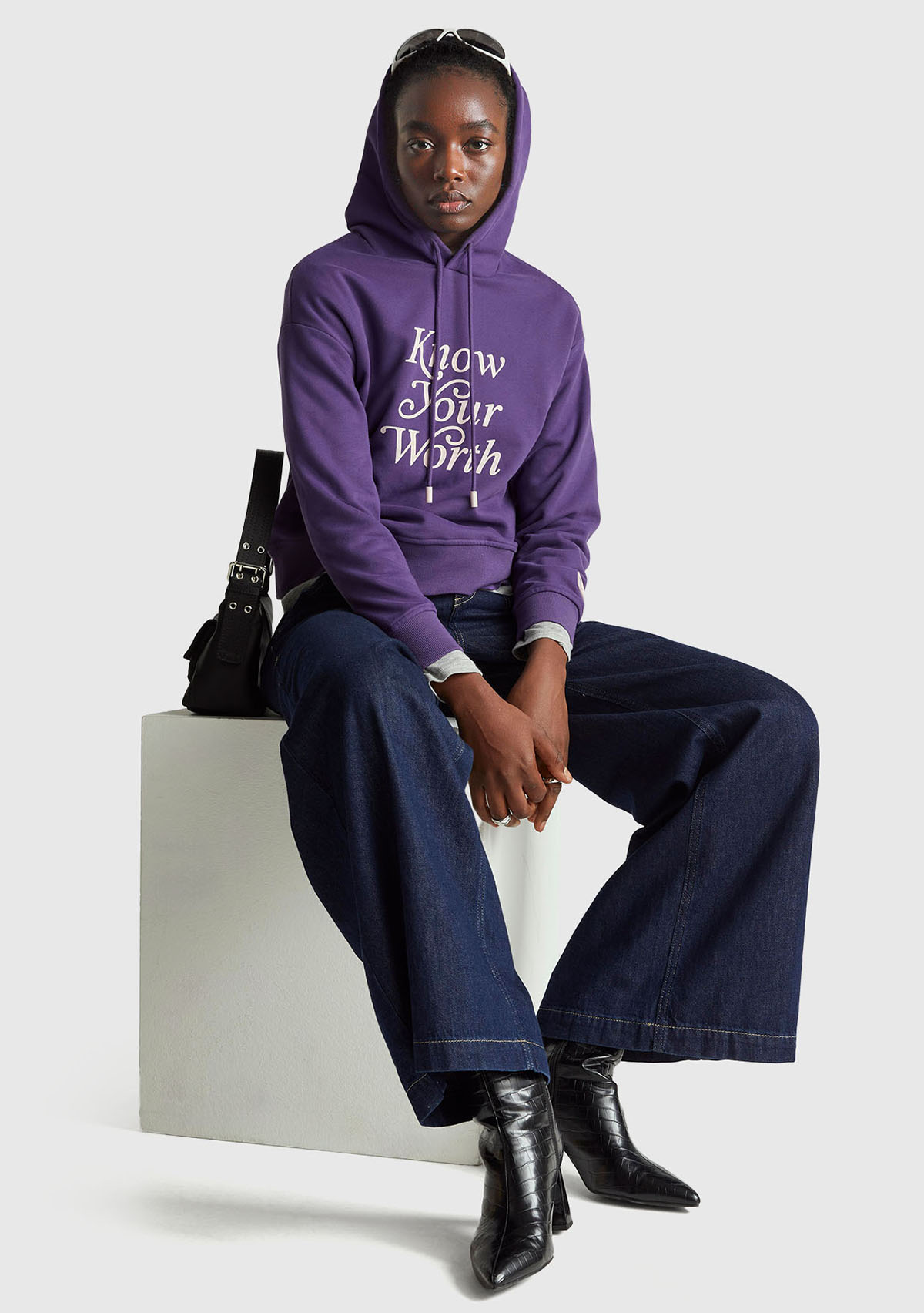 United Colors Of Benetton Kadın Mor Pamuk Karışımlı Önü Yazı Baskılı Kapüşonlu Sweatshirt görsel 5