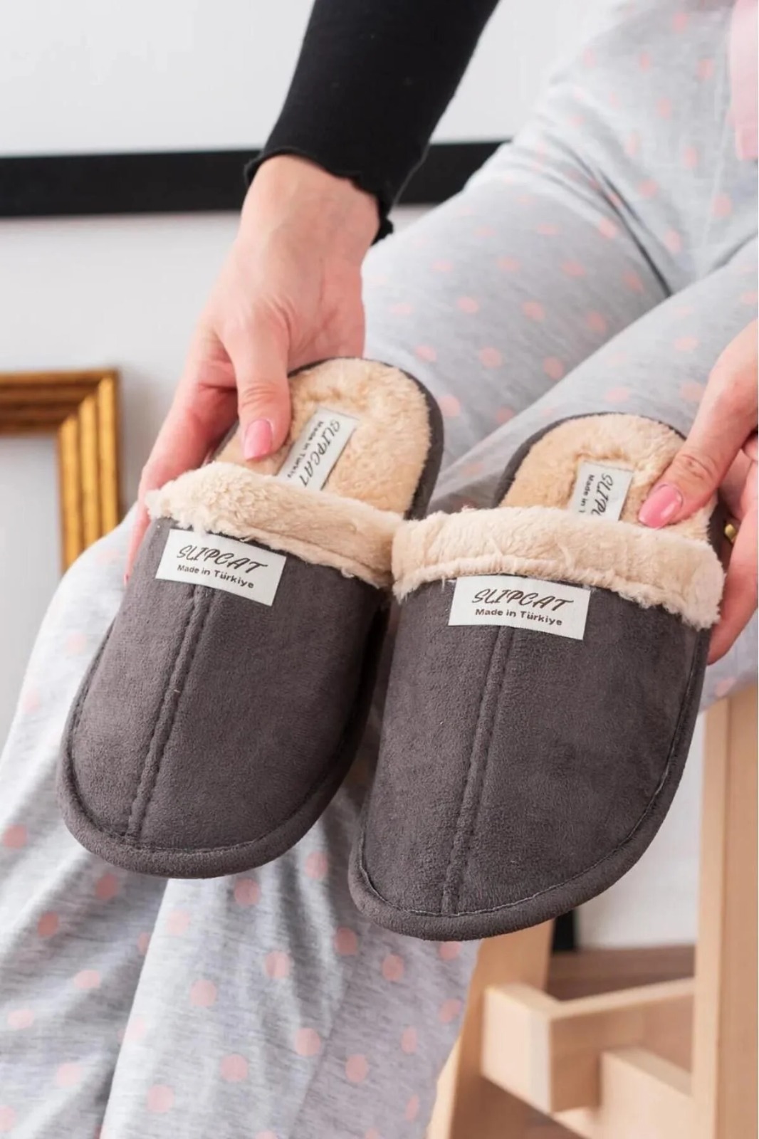 Slipcat Unisex Nakışlı Kadife Ev Terliği görsel 3