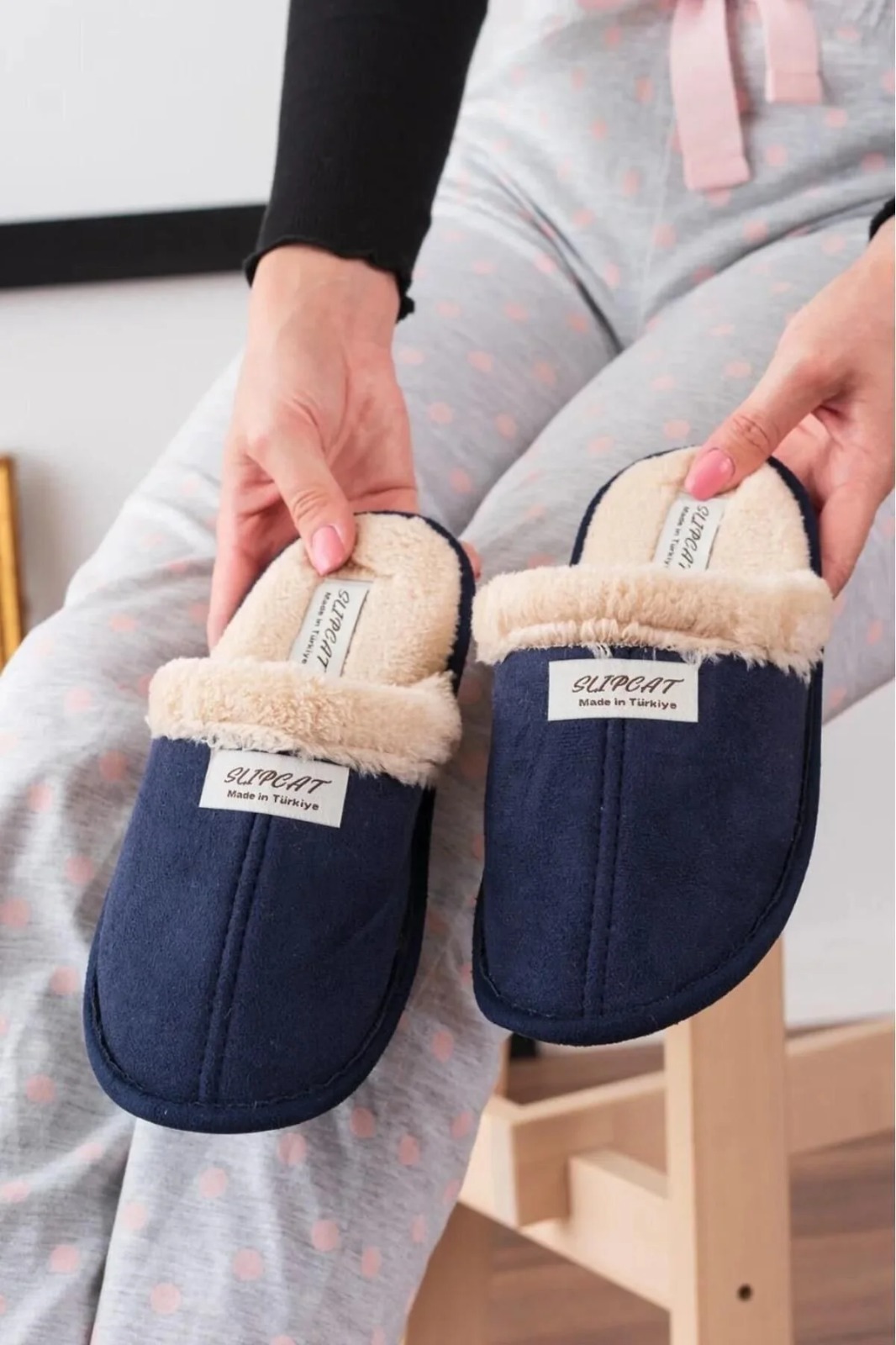 Slipcat Unisex Nakışlı Kadife Ev Terliği görsel 4