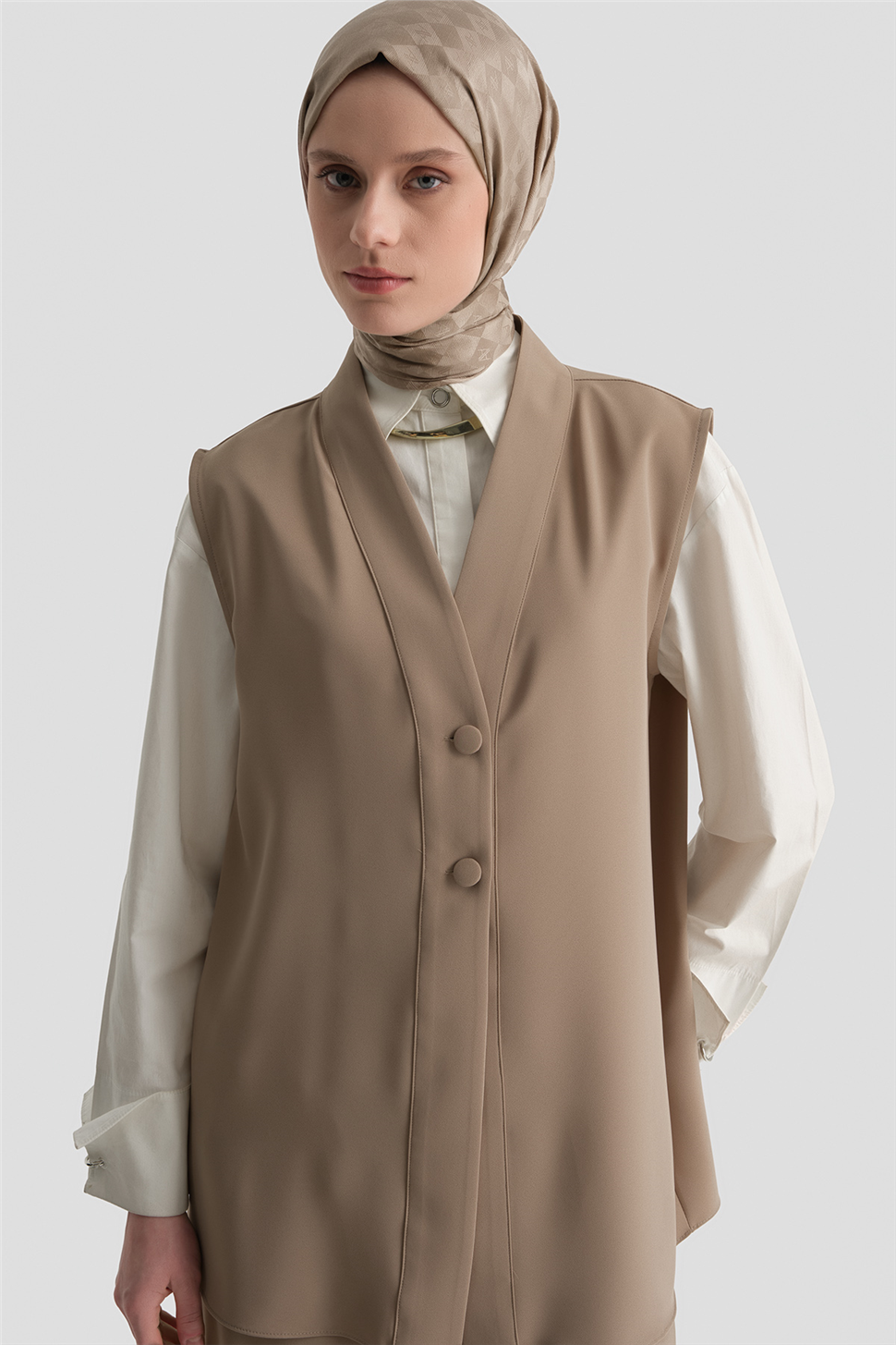 ARMİNE Düğmeli Oversize Yelek Vizon görsel 4