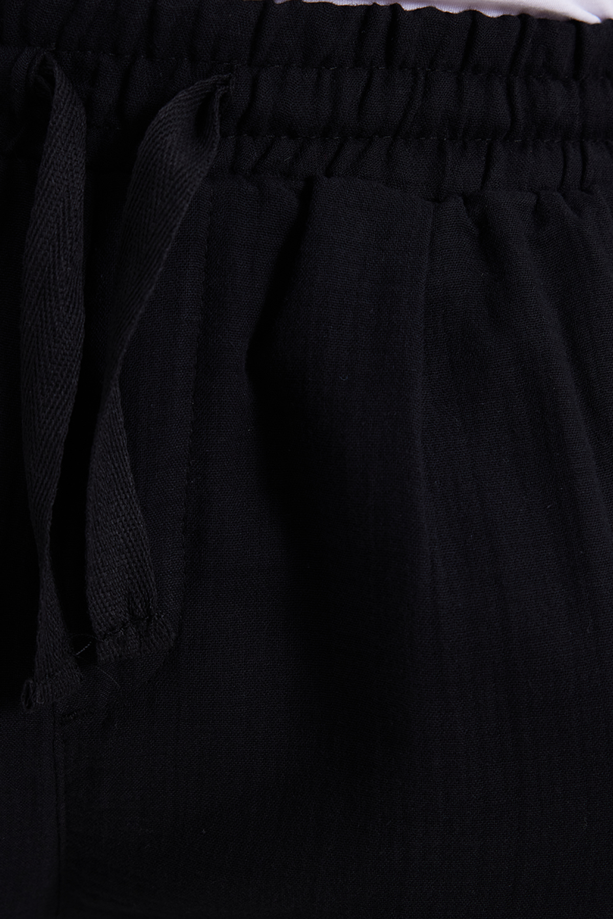 TUDORS Erkek Baggy Fit Geniş Kesim %100 Pamuk Beli Lastikli Yandan Cepli Müslin Siyah Düz Pantolon görsel 5