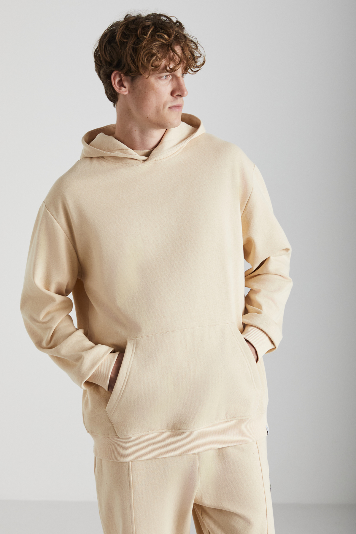 GRIMELANGE Cartmel Erkek Organik Kumaşlı İçi Polarlı Yumuşacık Kanguru Cepli Kapüşonlu BEJ Sweatshirt
