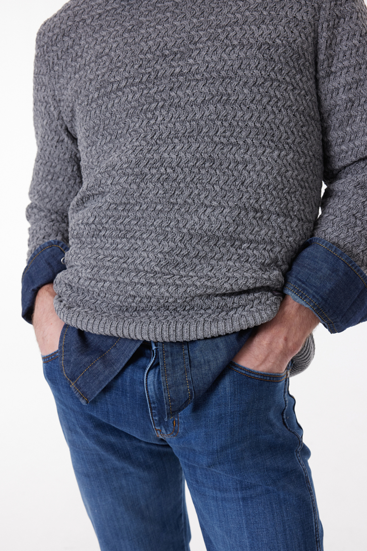 Wrangler Regular Fit Bisiklet Yaka Gri Melanj Triko Kazak görsel 4