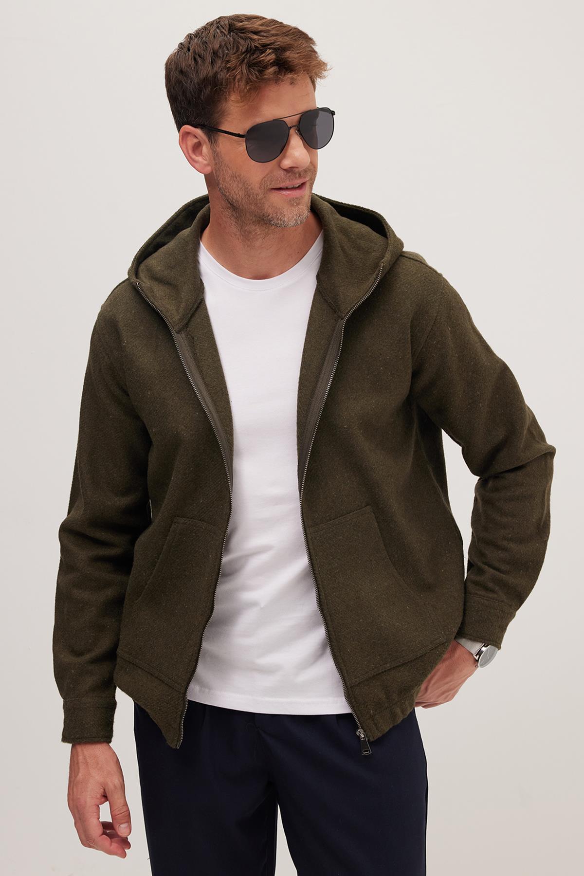 TUDORS Erkek Relax Fit Rahat Kesim Fermuarlı Çift Cep Kapüşonlu Haki Sweatshirt