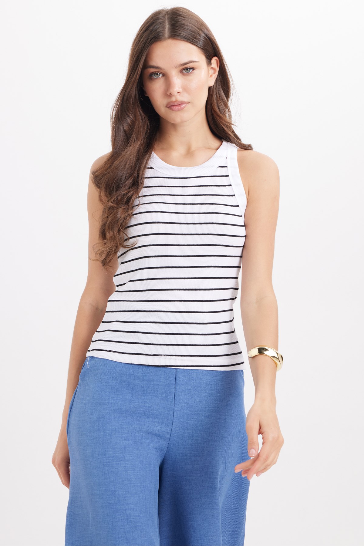 TUDORS Kadın Slim Fit Dar Kesim Pamuklu Askılı Bisiklet Yaka Çizgili Beyaz Crop Atlet
