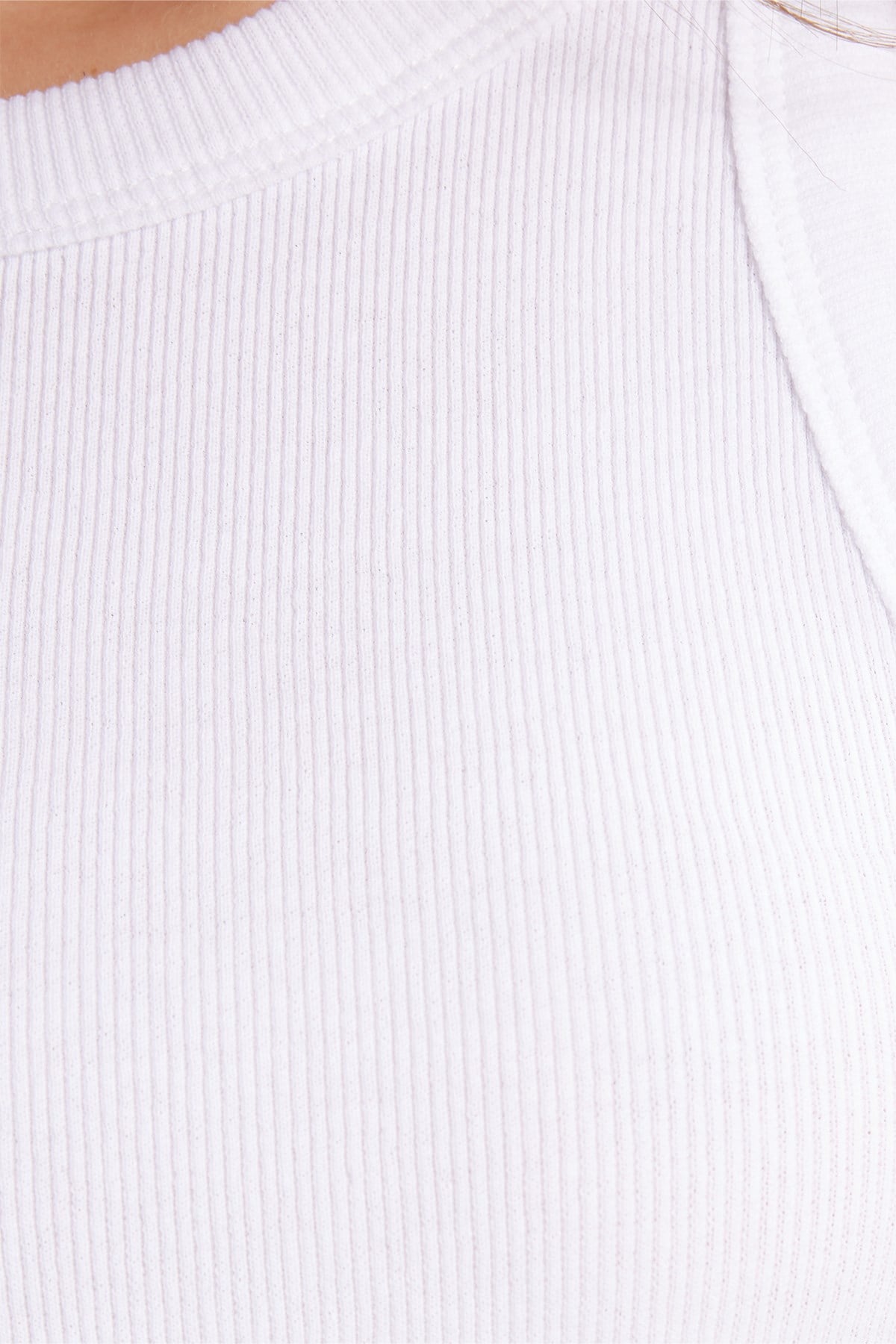 TUDORS Kadın Slim Fit Dar Kesim Pamuklu Askılı Bisiklet Yaka Beyaz Crop Atlet görsel 5