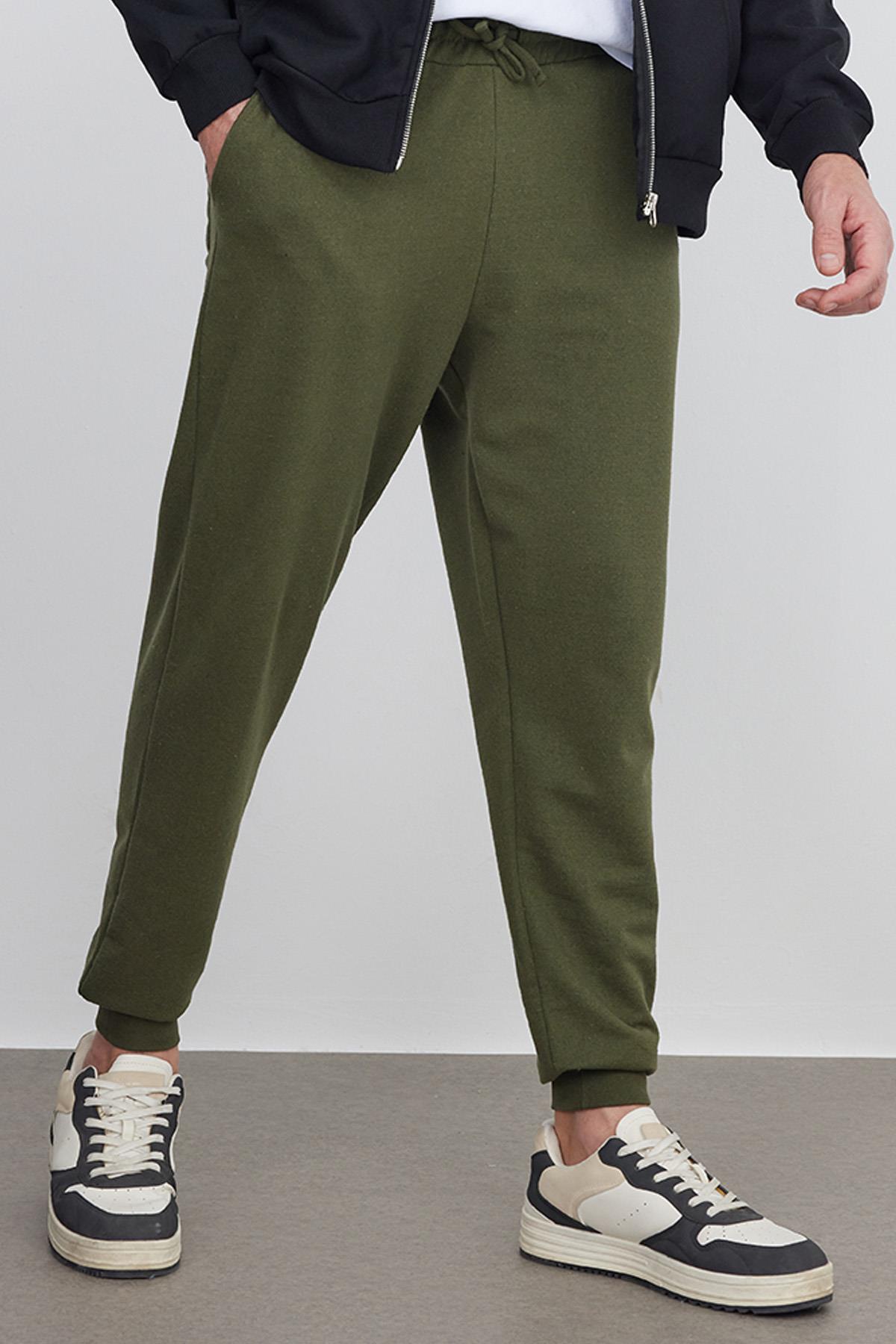 TUDORS Erkek Regular Fit Klasik Kesim Beli Bağcıklı Jogger Cepli Lastikli Paça Haki Eşofman Altı