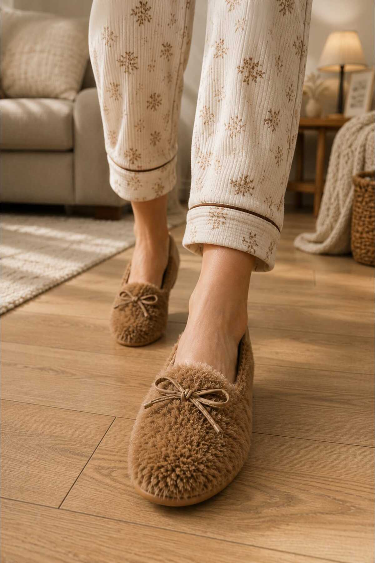 Slipcat Kadın, Fiyonklu, Pelüş Ev Pandufu, Yumuşak Tabanlı, Sevimli, Ev içi, Dış Mekan Babet görsel 7