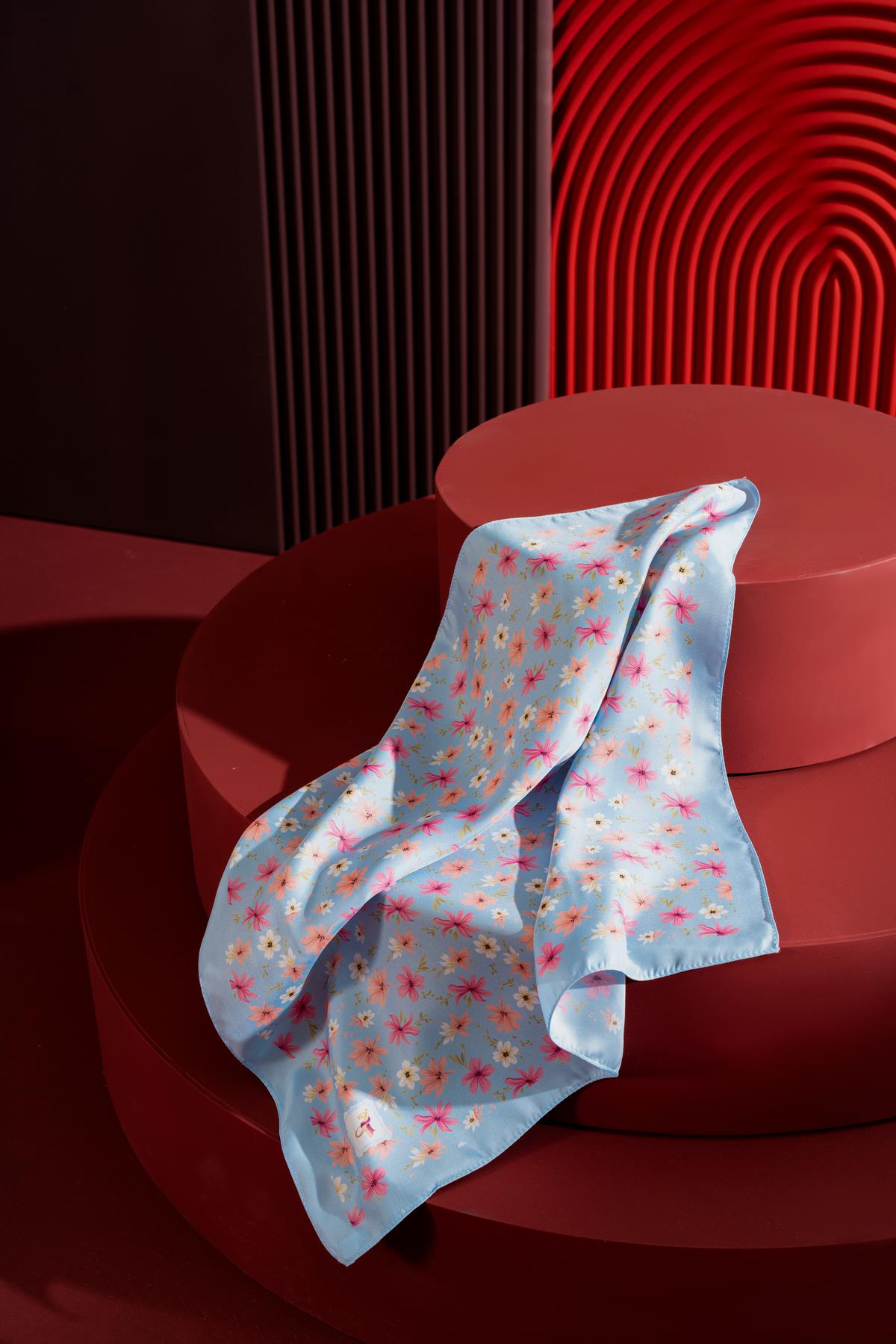 Jawel Kadın Çiçek Desenli 55*55 cm Bandana & Fular