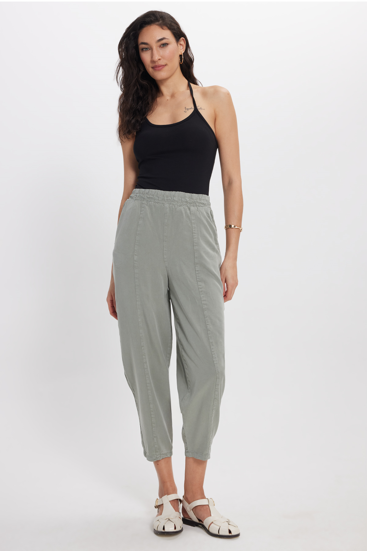 TUDORS Kadın Slim Fit Dar Kesim Pamuklu Halter Yaka İnce Bağcıklı Siyah Crop görsel 2