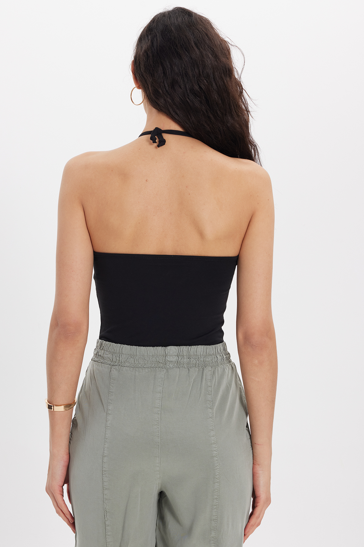 TUDORS Kadın Slim Fit Dar Kesim Pamuklu Halter Yaka İnce Bağcıklı Siyah Crop görsel 6