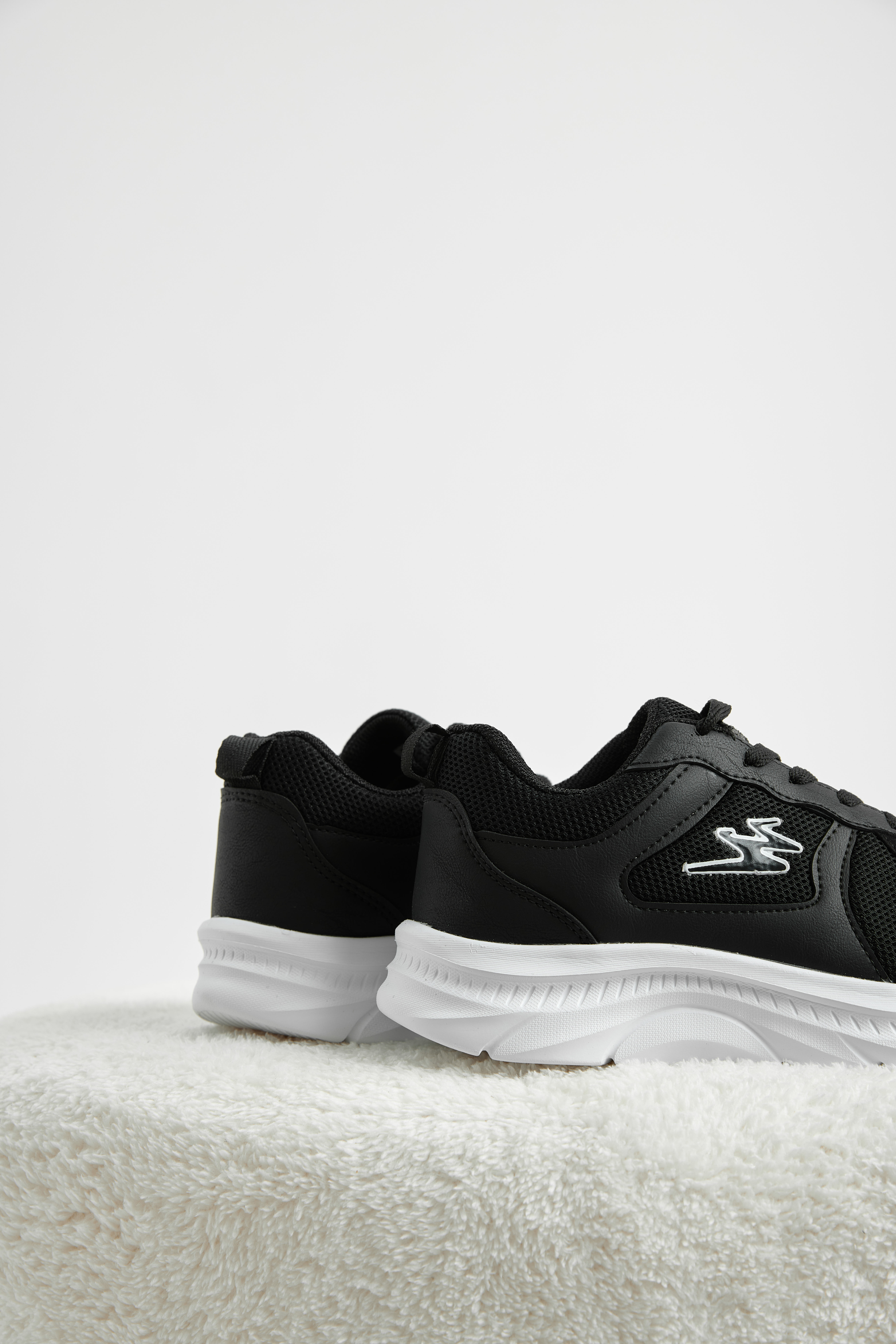 TONNY BLACK Kadın Siyah Beyaz Rahat Kalıp Faylon Tabanlı Sneaker görsel 3