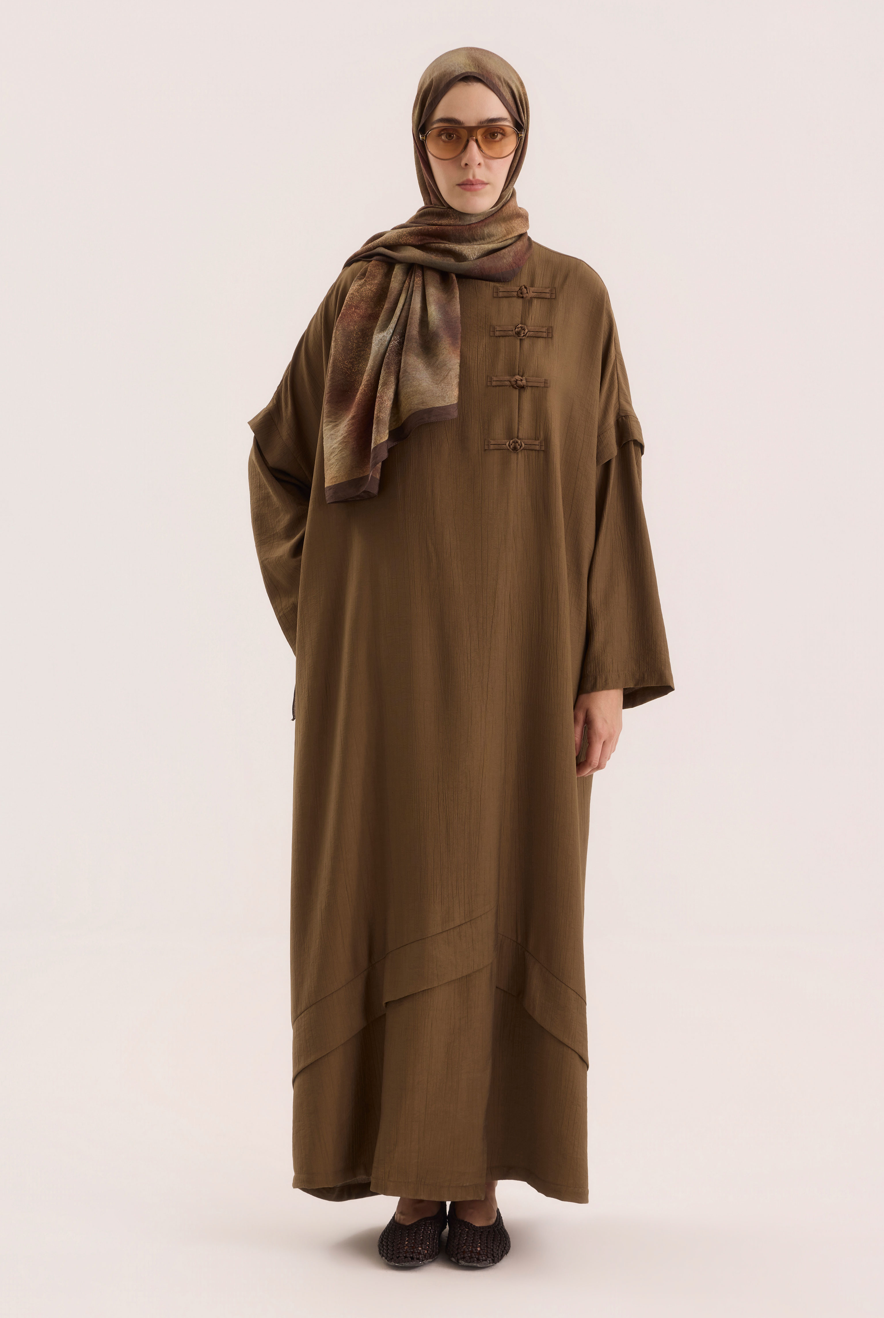 HE-QA Aller Detaylı Abaya Fındık görsel 3