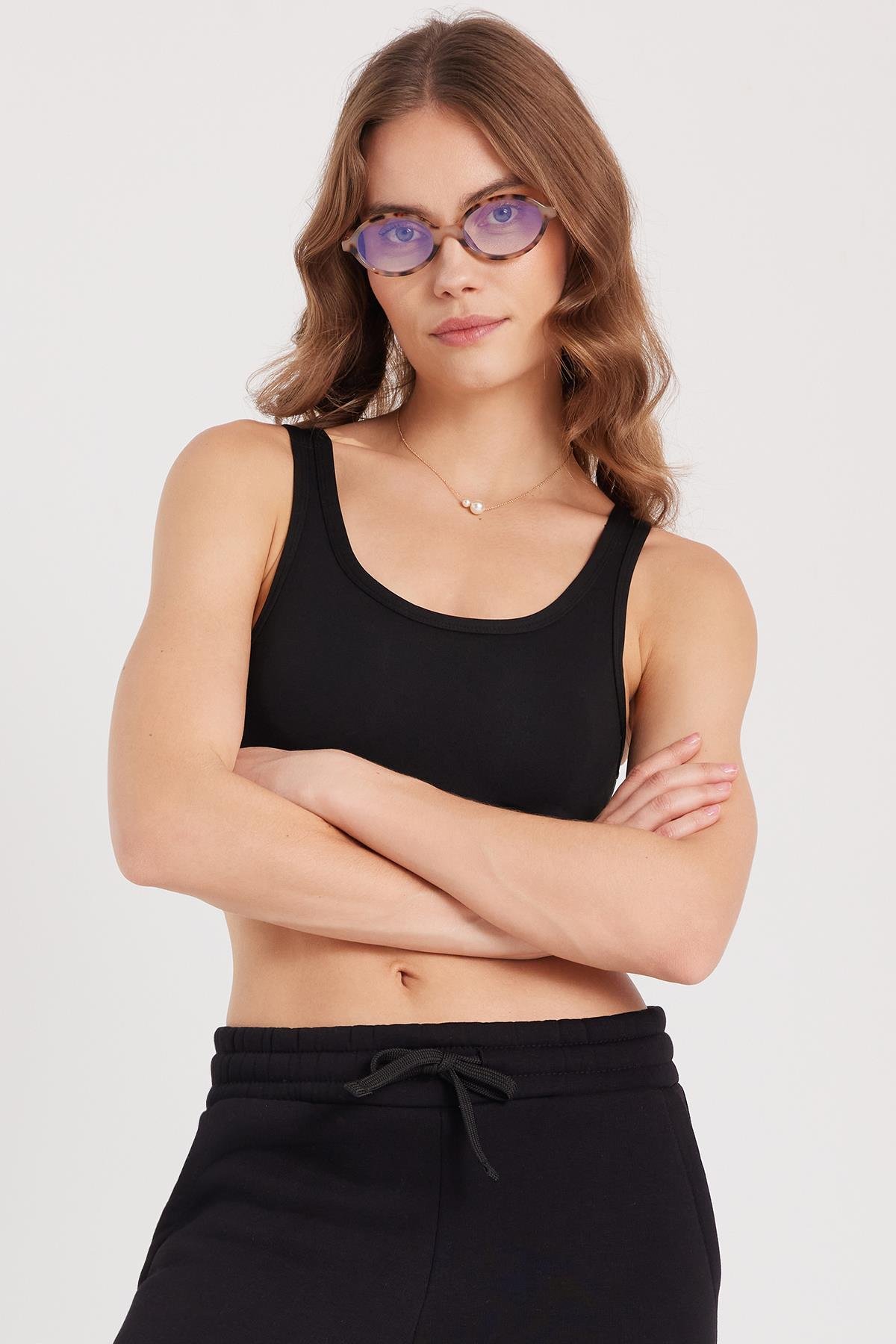 TUDORS Kadın Slim Fit Dar Kesim İnce Askılı Kare Yaka Siyah Crop