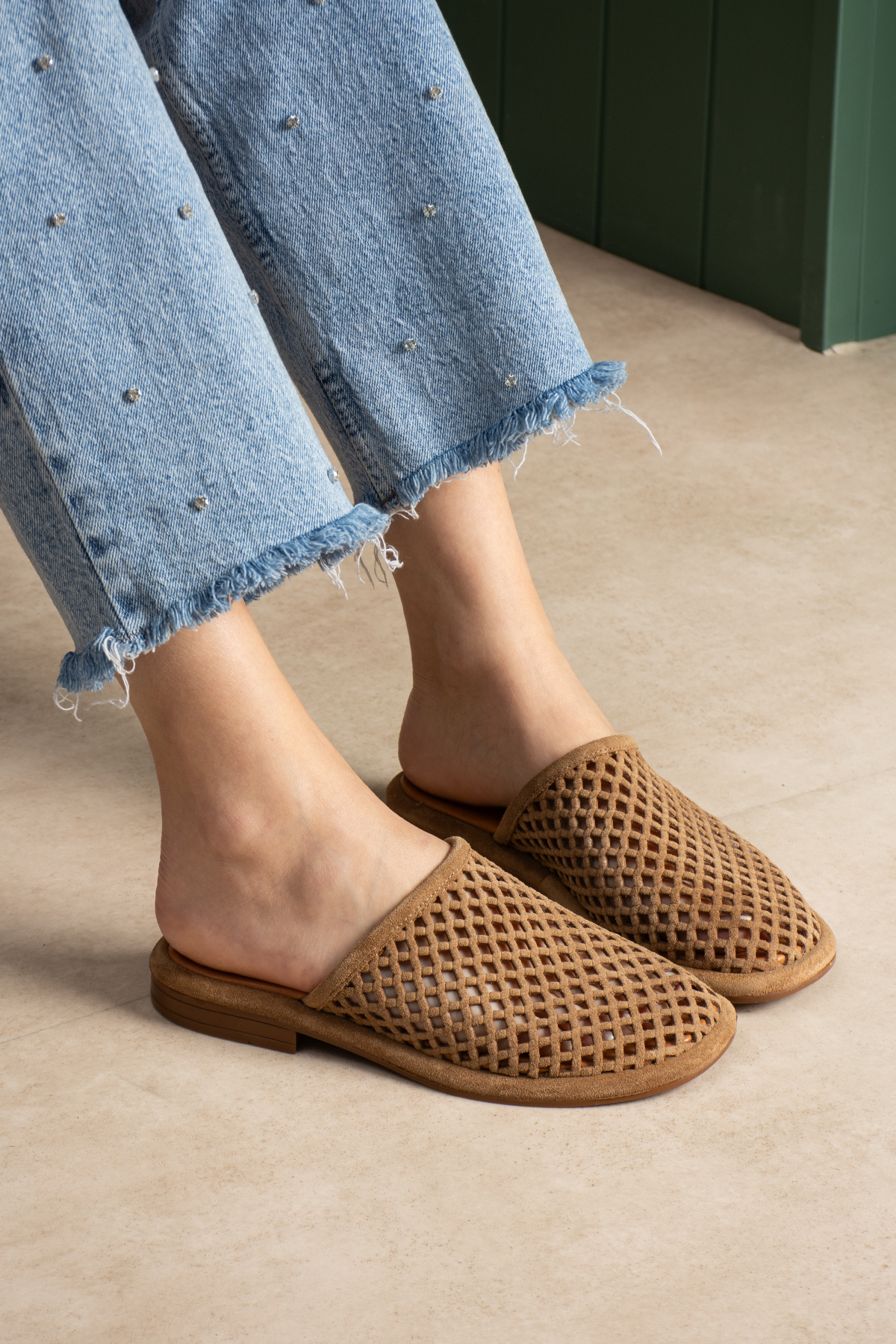 DUXAL SHOES Donatella Hakiki Deri Lazer Kesim Nefes Alan Yumuşak Taban Kadın Terlik - Sandalet görsel 4