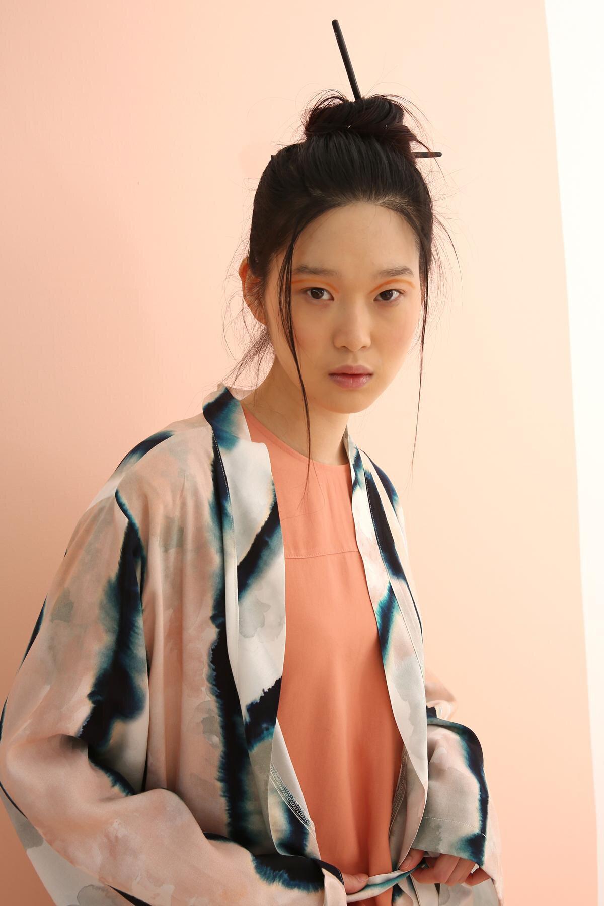 ALLDAY Ekru-Lacivert Cepli Kuşaklı Desenli Kimono görsel 5