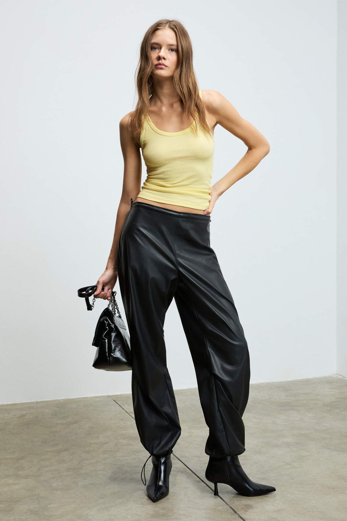 ETHIQUET LILLESOL Kadın Fitilli Görünümlü Slim Fit Vücuda Oturan Havuz Yakalı Pamuklu Basic KOYU SARI Atlet görsel 3