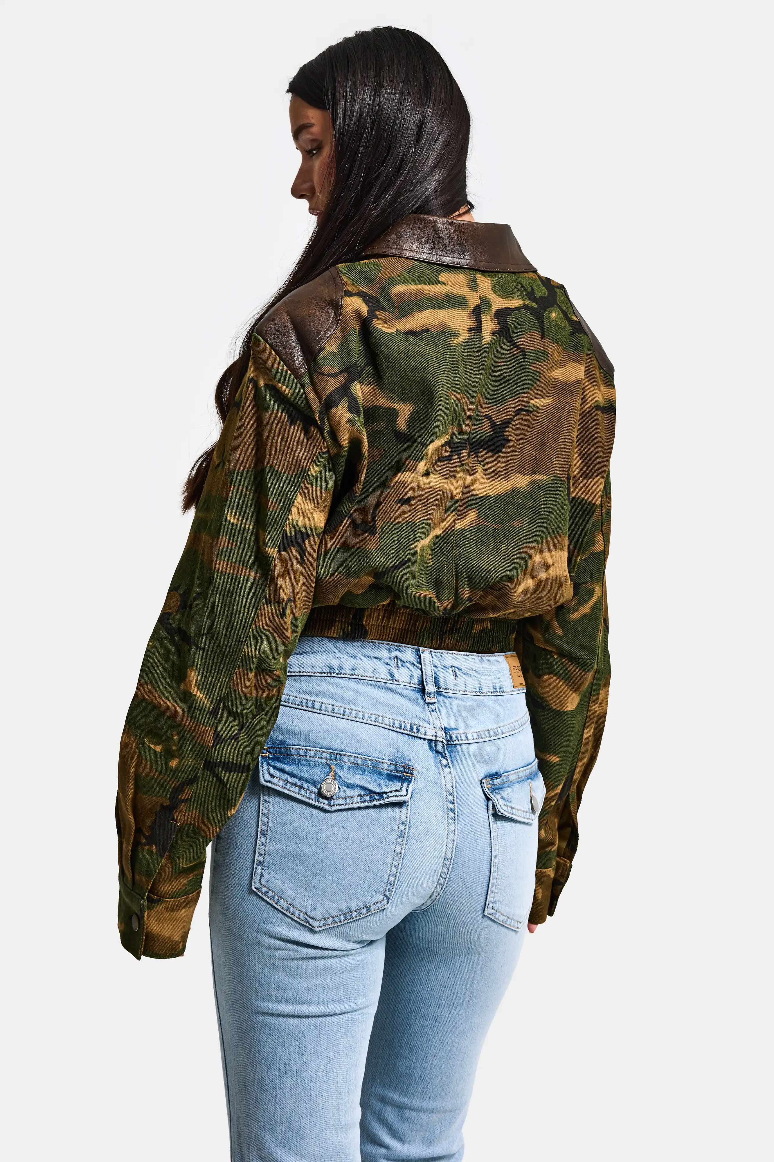 It's Basic Kadın Kamuflaj w5 Bomber Deri Detaylı Özel Tasarım Kamuflaj Ceket görsel 3