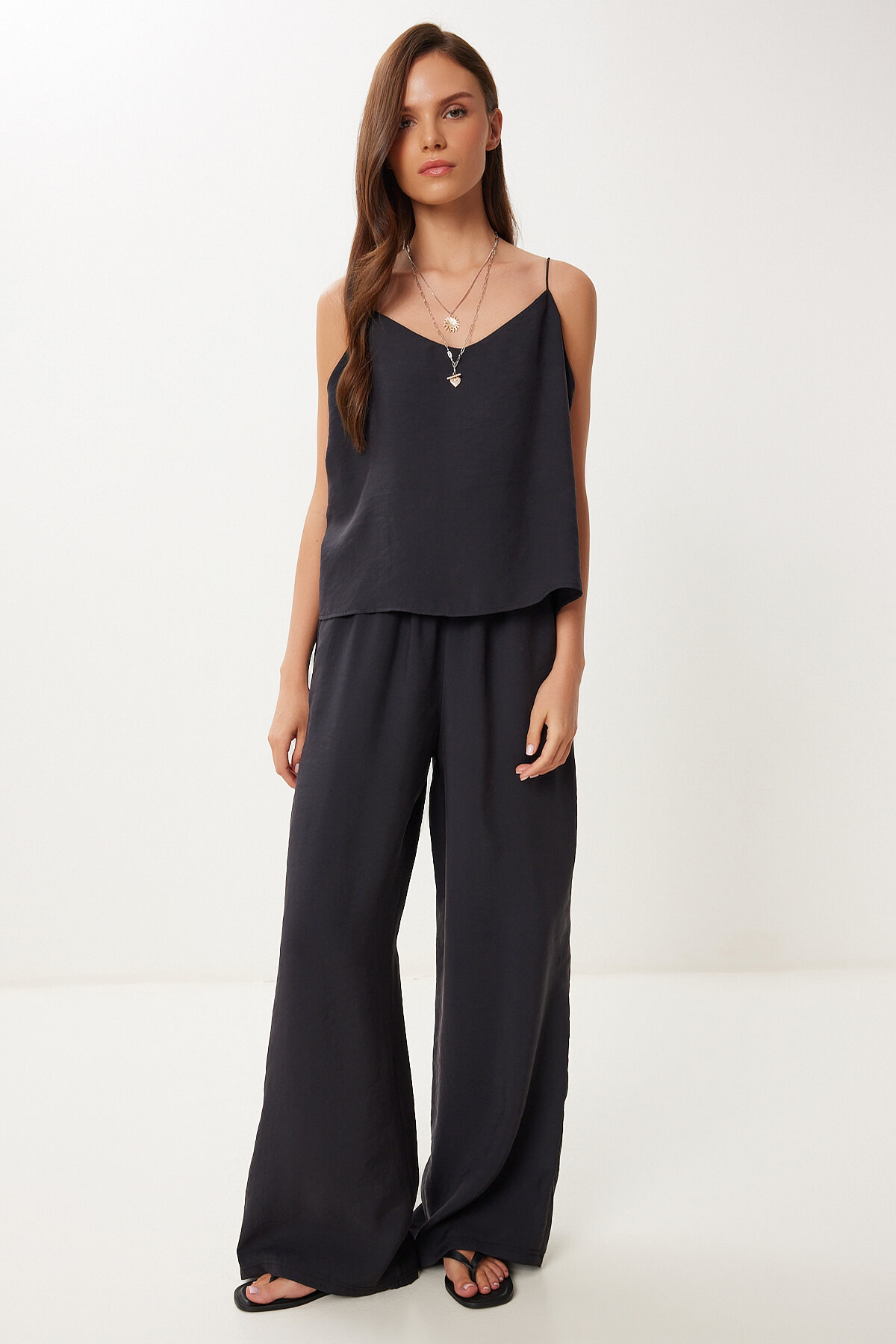 Happiness İstanbul Askılı Modal Bluz Pantolon Takım SİYAH LRV0108