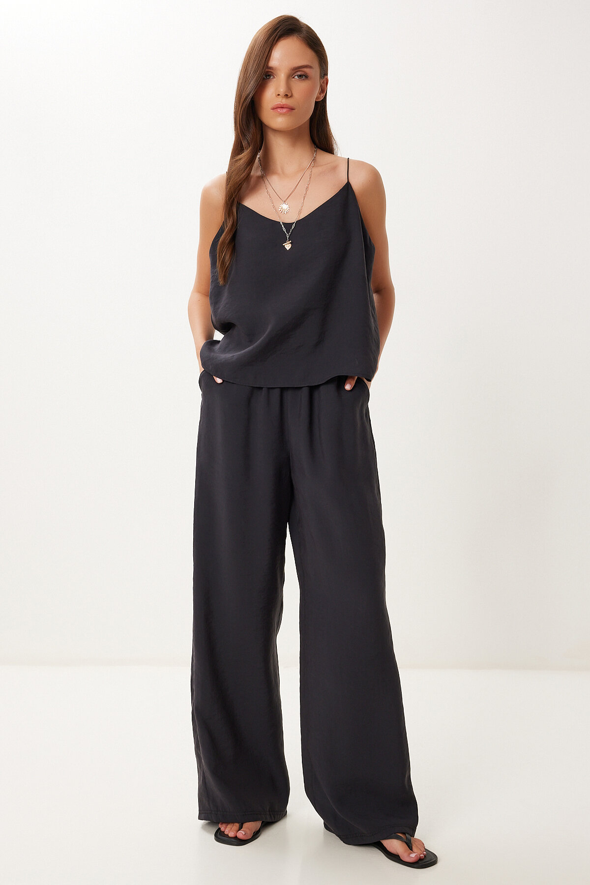 Happiness İstanbul Askılı Modal Bluz Pantolon Takım SİYAH LRV0108 görsel 2