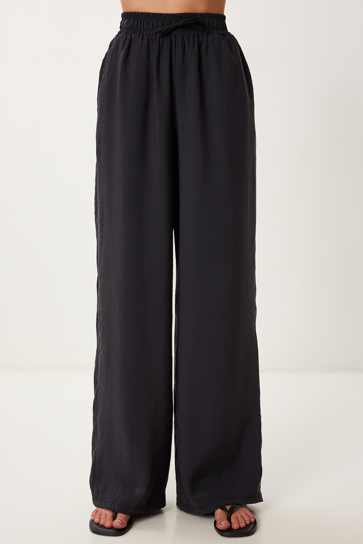 Happiness İstanbul Askılı Modal Bluz Pantolon Takım SİYAH LRV0108 görsel 4