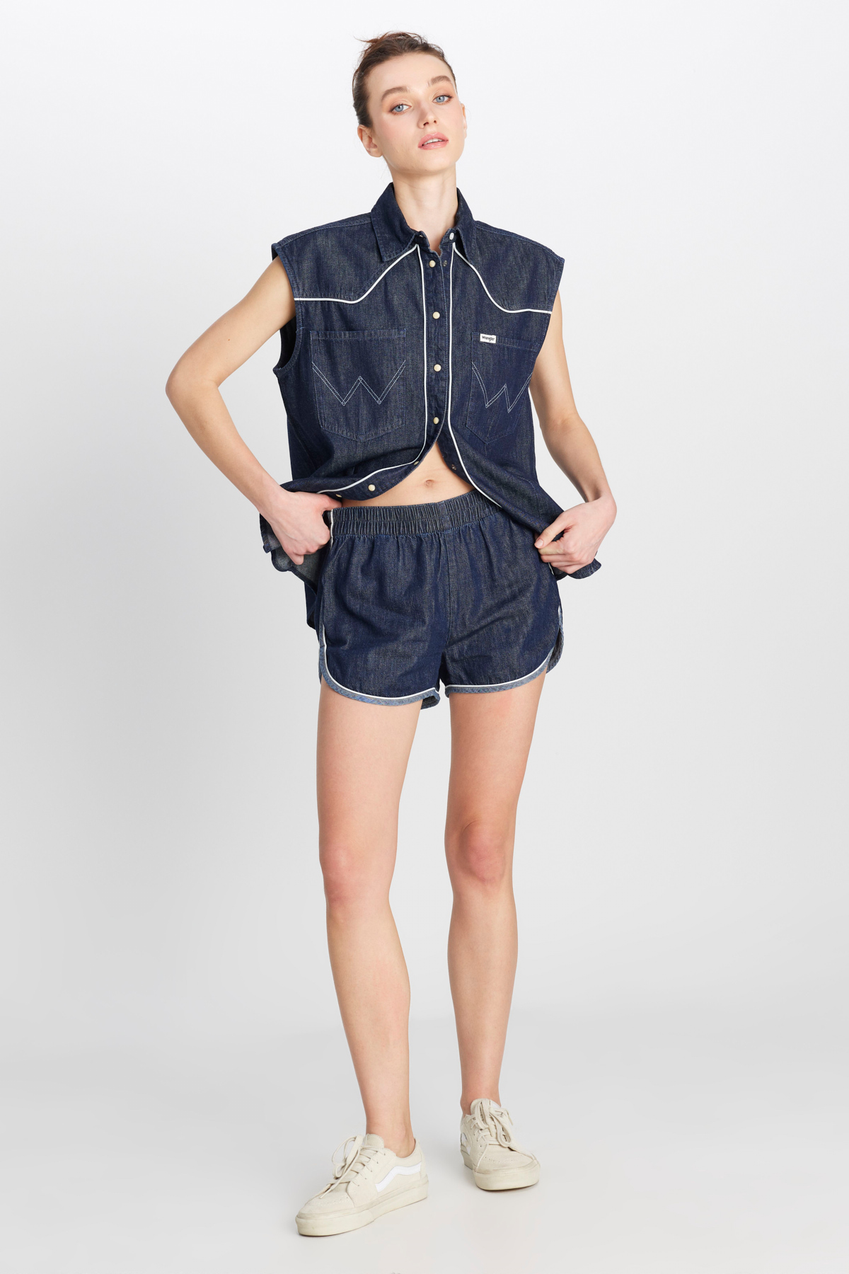 Wrangler Lacivert %100 Pamuk Relaxed Fit Normal Bel Koyu Mavi Denim Şort